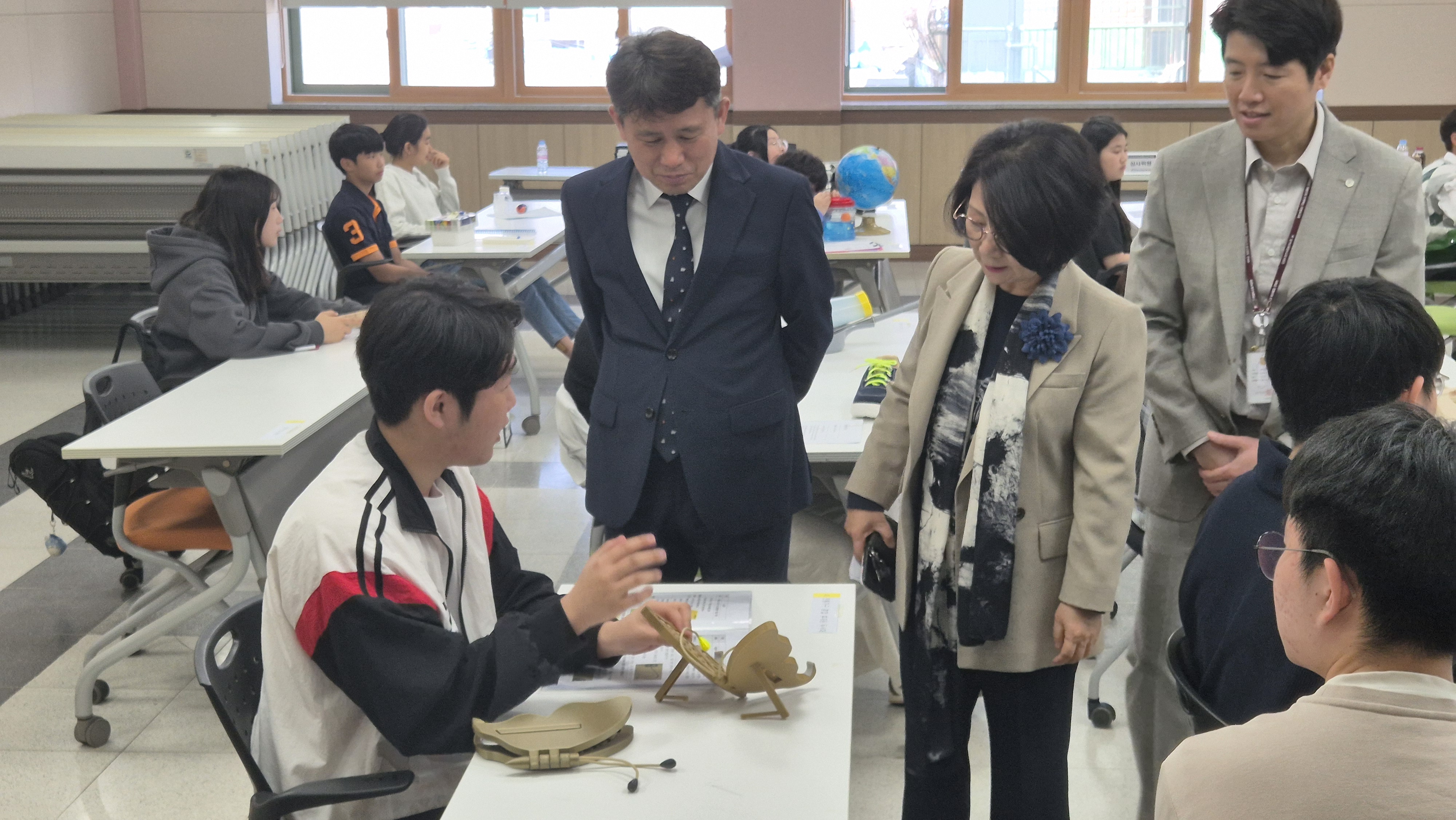 의정부교육지원청, 2025 학생과학발명품경진대회 개최 “생활 속 불편함, 우리가 해결해요!”2 이미지