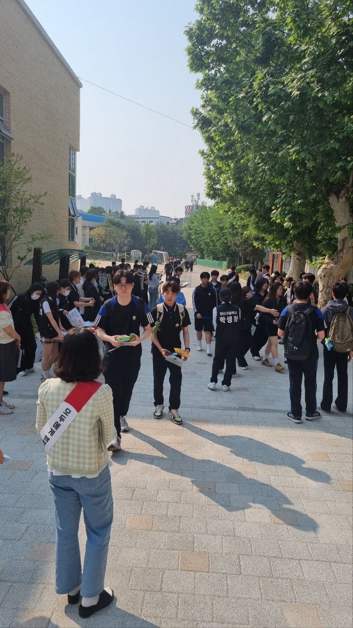 학교폭력 예방, 학생이 답하다  ‘제로텐 규약’‘변명은 0, 책임은 10’ 실천 눈길3 이미지