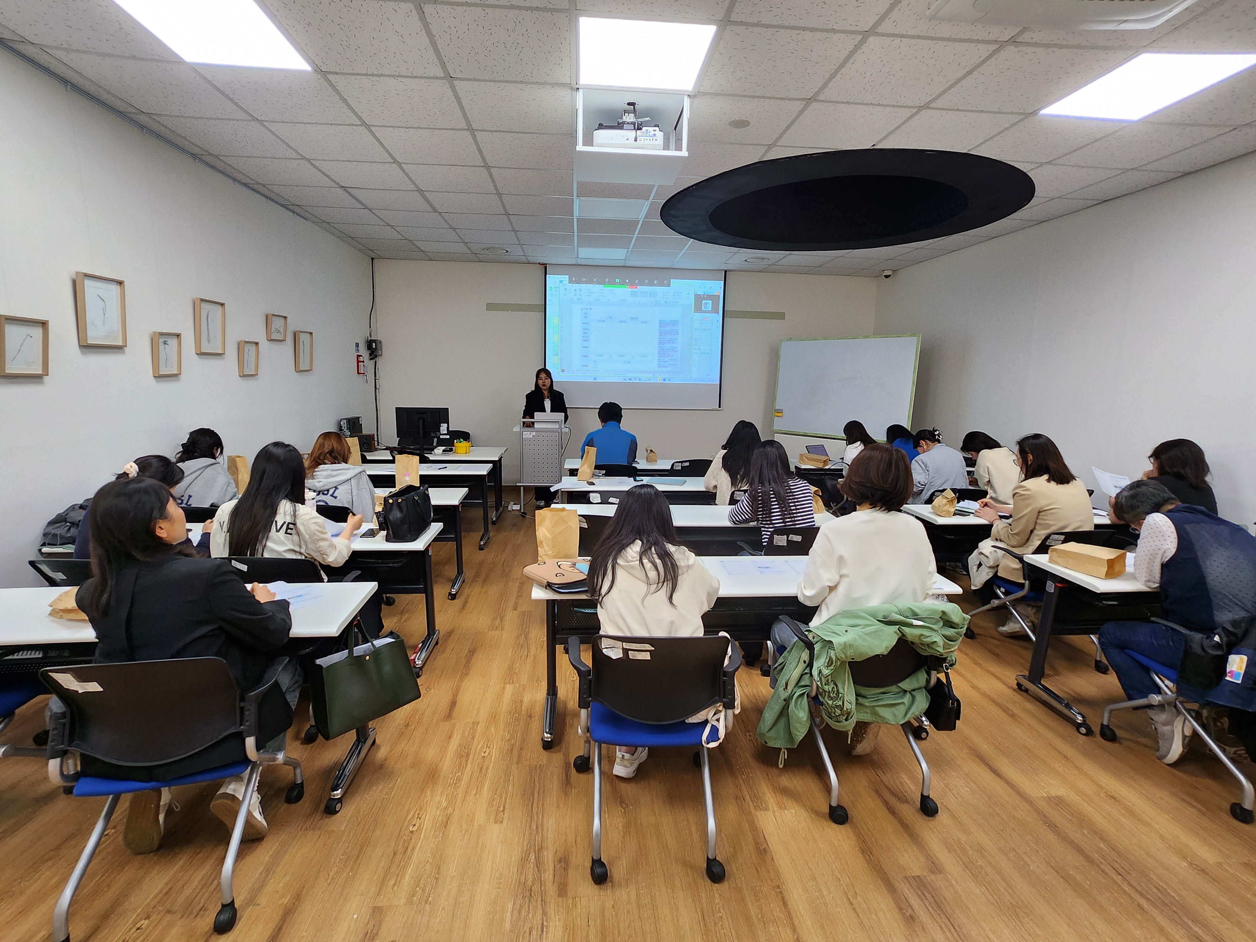 수원교육지원청, 지역자원 연계  ‘탄소중립 교육 직무연수’ 운영2 이미지