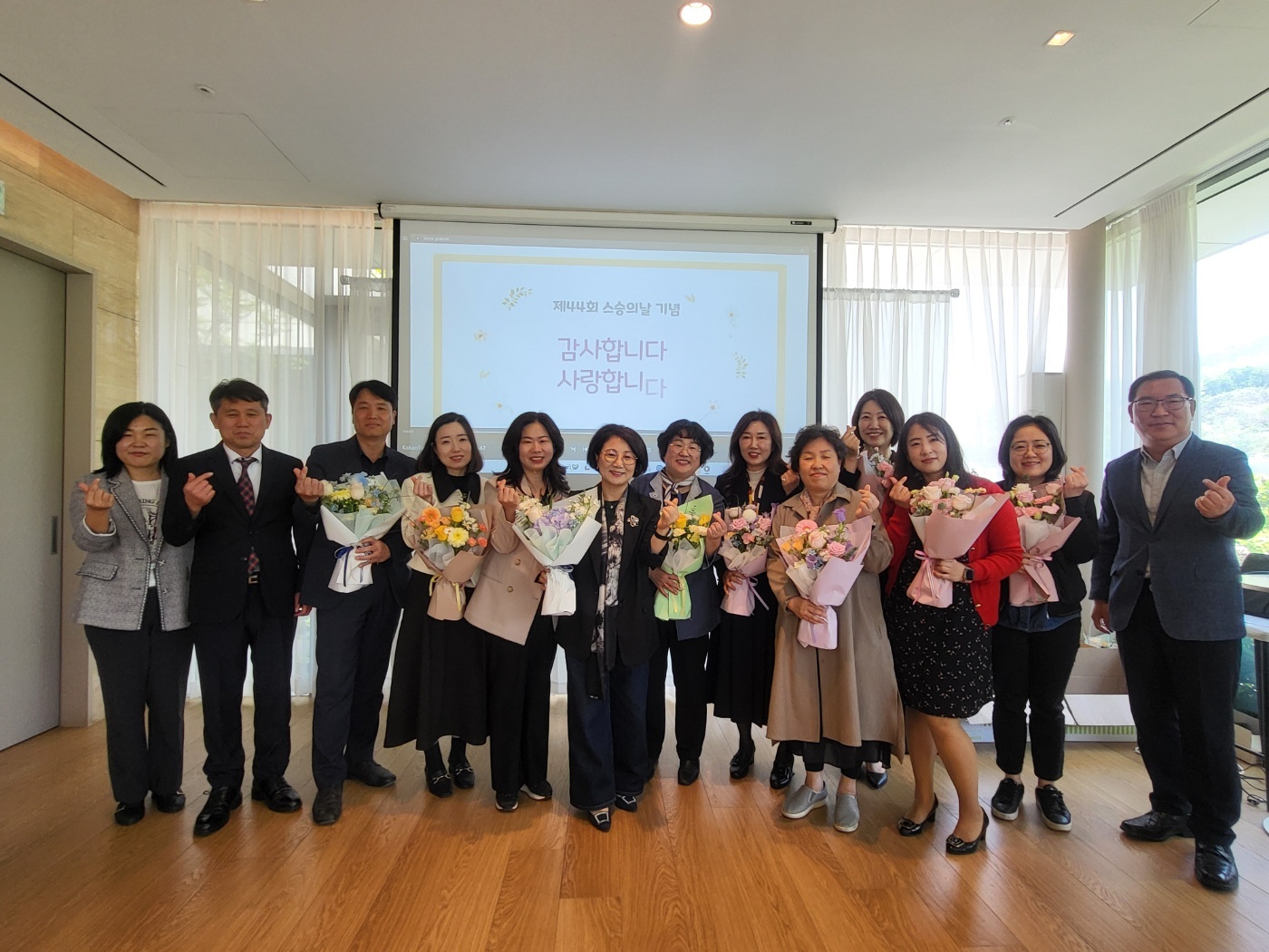 “선생님, 감사합니다” 의정부교육지원청, 스승의 날 기념 행사로 감동 전하다3 이미지