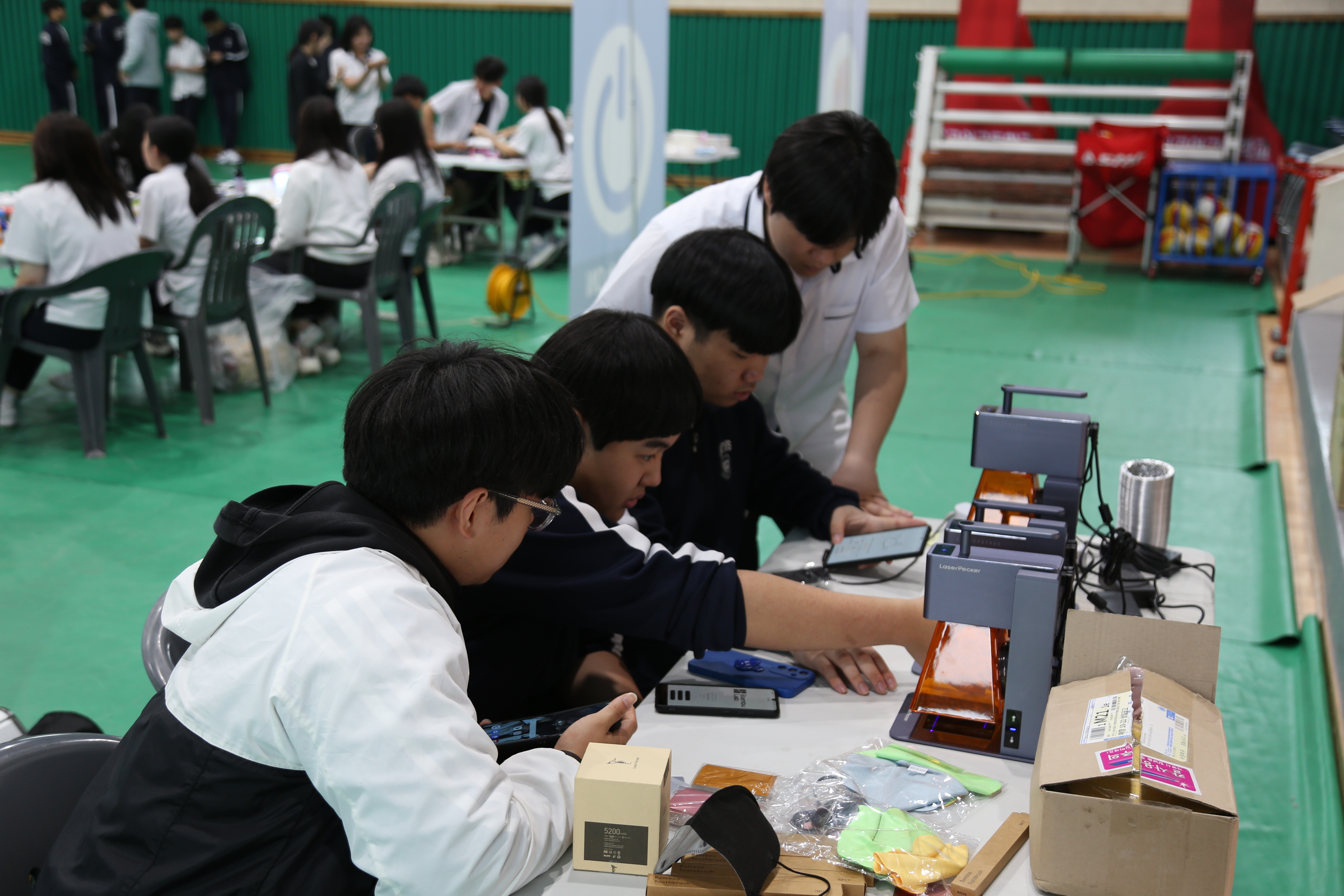 “수원이 만든 미래의 발명가들”  수원교육지원청, 2025 수원발명페스타 성황리 개최2 이미지