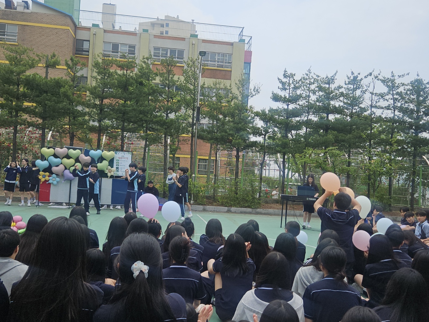 월곶중, 학생들이 만드는 행복한 학교!  꿈·끼 펼치는 버스킹 공연 활동3 이미지