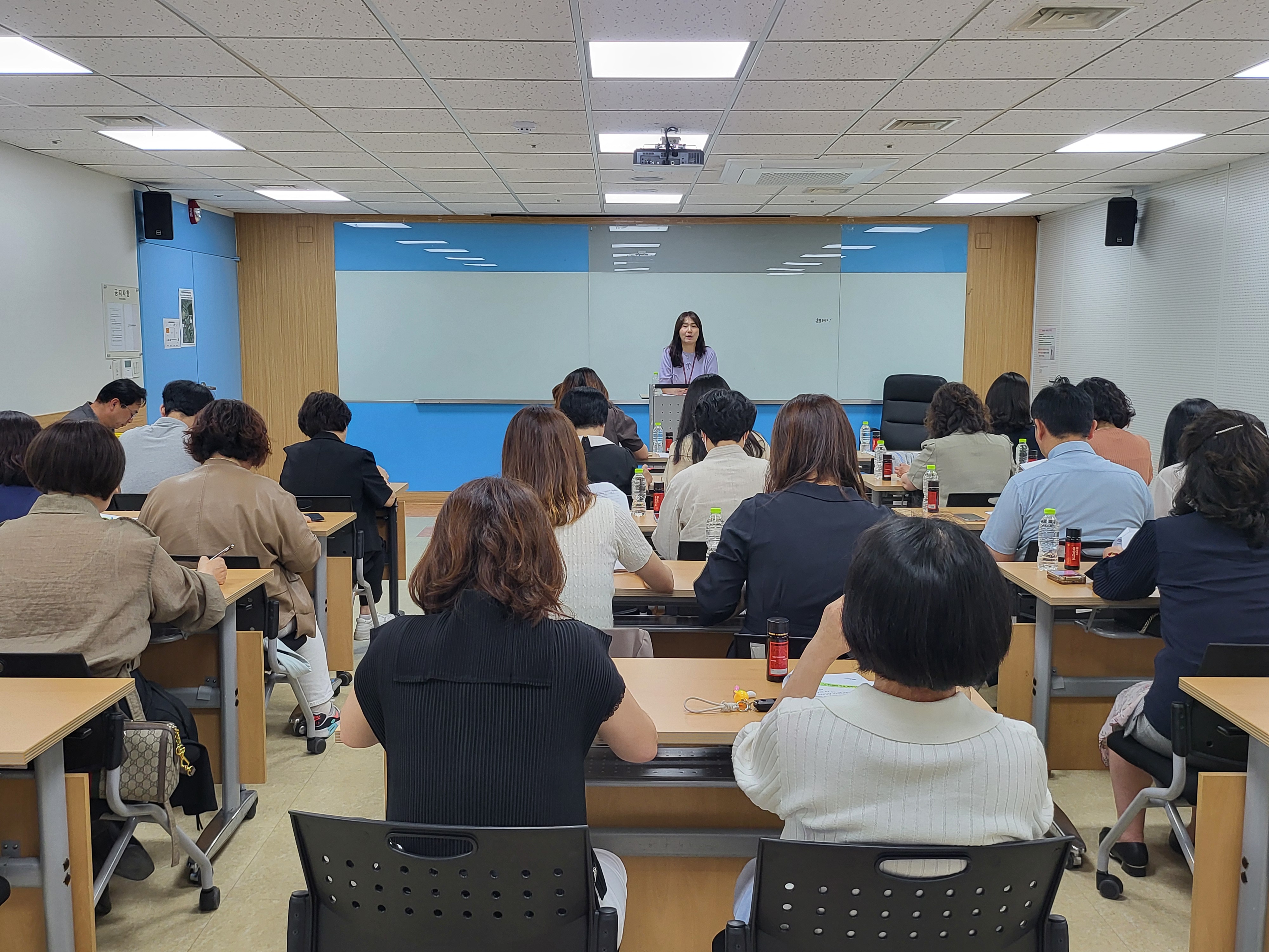 수원교육지원청, 학생 통학 차량 임차 업무 개선을  위한 학교 관리자 협의회 실시3 이미지