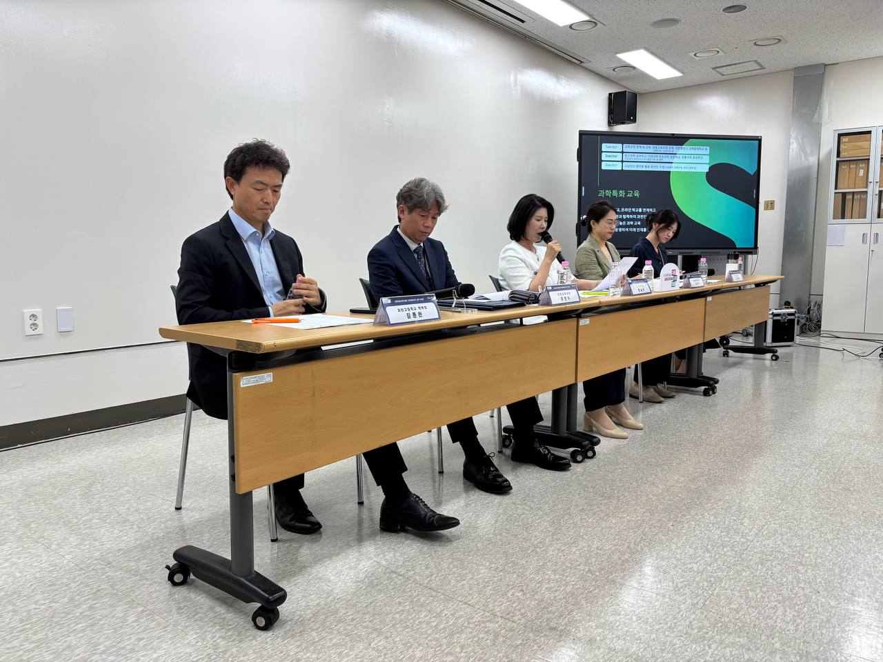  임태희 교육감, “우수한 지역자원 활용해 더 넓고 깊은 교육 받게 할 것”2 이미지