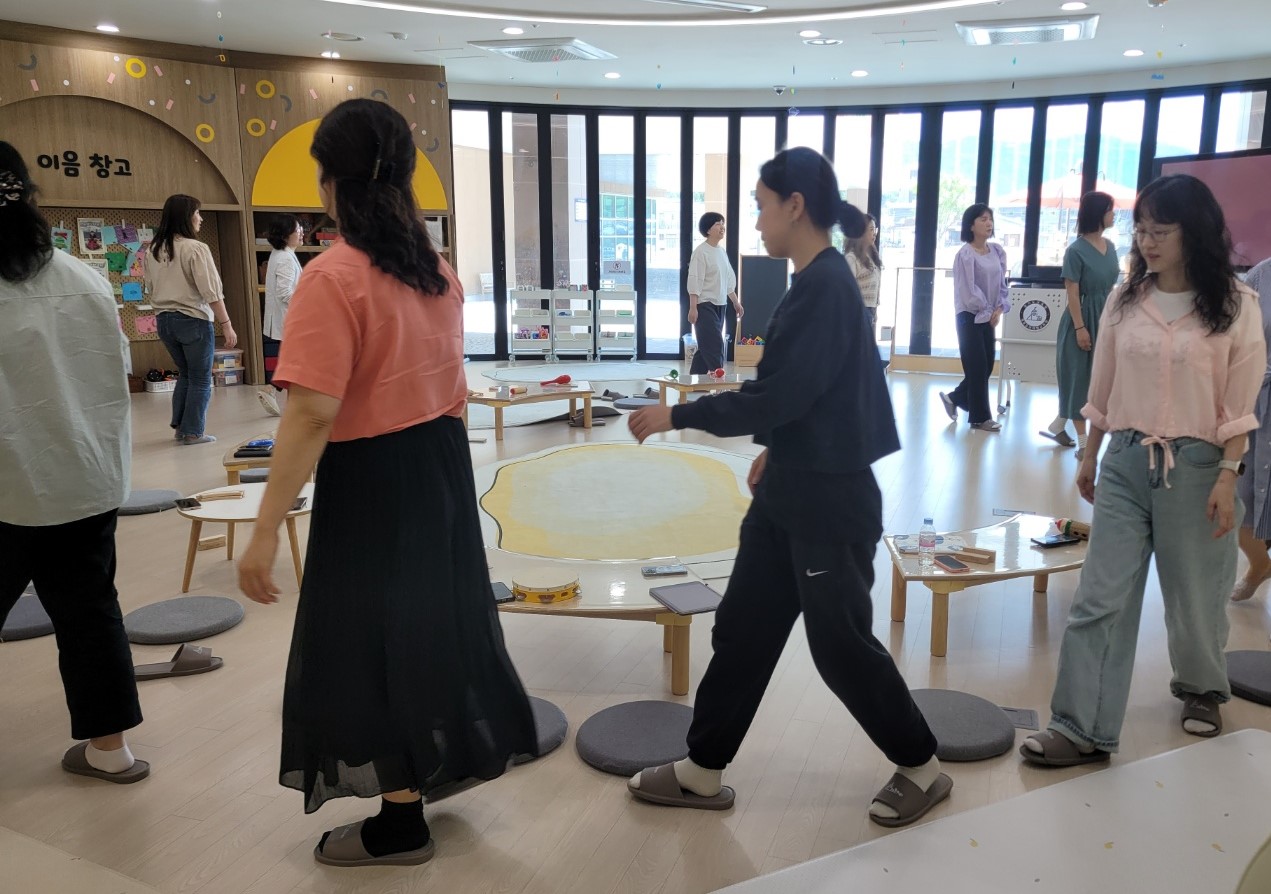 ‘함께하는 수업 성장·나눔’으로  2025 유치원 핵심 교원의 수업 실행역량 지원2 이미지