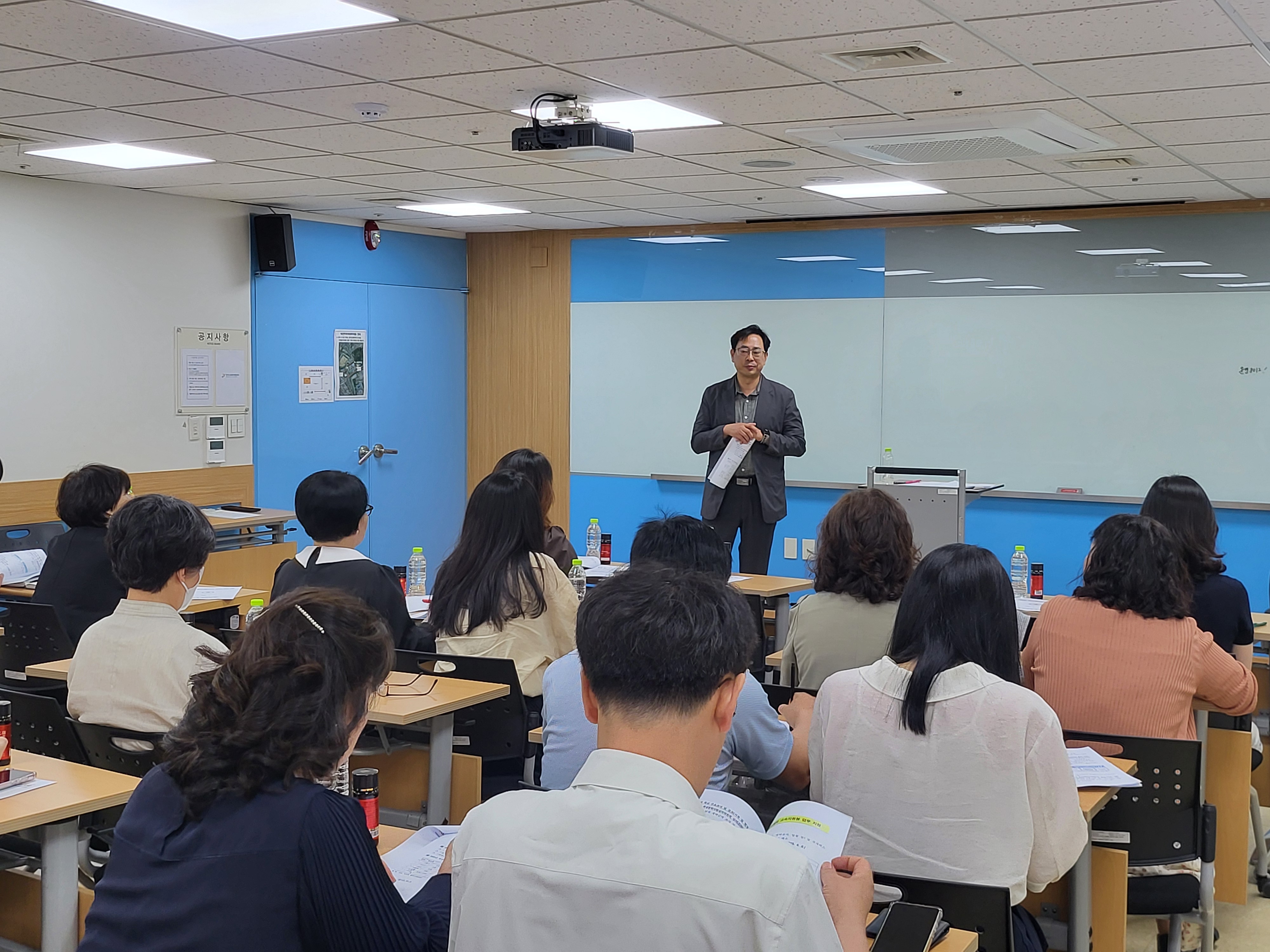 수원교육지원청, 학생 통학 차량 임차 업무 개선을  위한 학교 관리자 협의회 실시2 이미지
