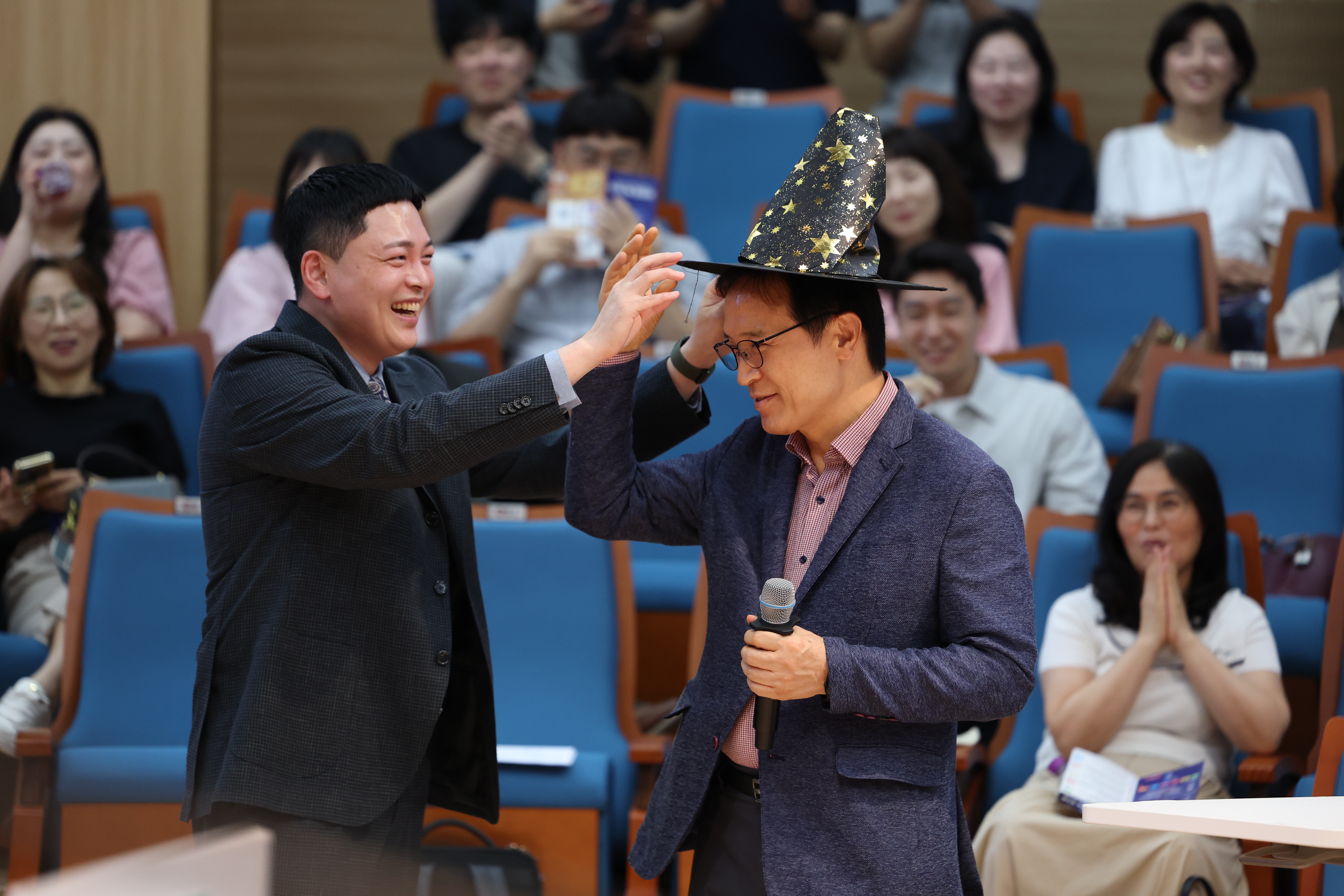 임태희 교육감, “미래 교육은 현장 교사가 만들어, 자긍심 갖고 변화의 역할 해주길 ”6 이미지