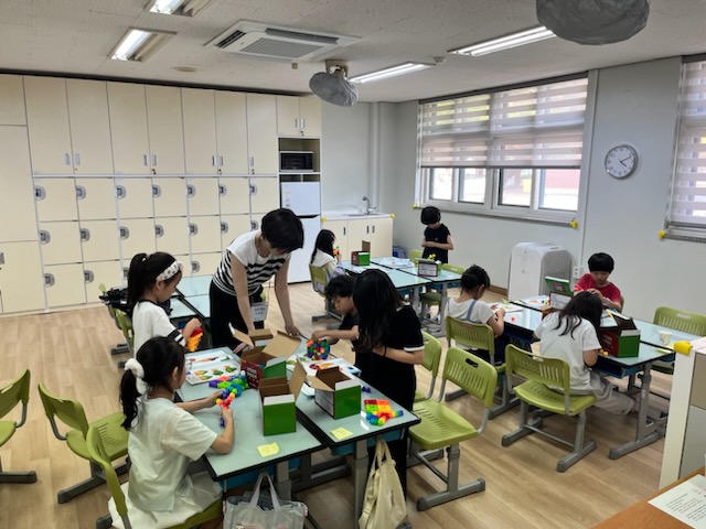 “방학이지만 가고 싶은, 지역과 만난 학교!”  수원교육지원청, ‘학교안 지역연계 위탁프로그램’ 운영3 이미지