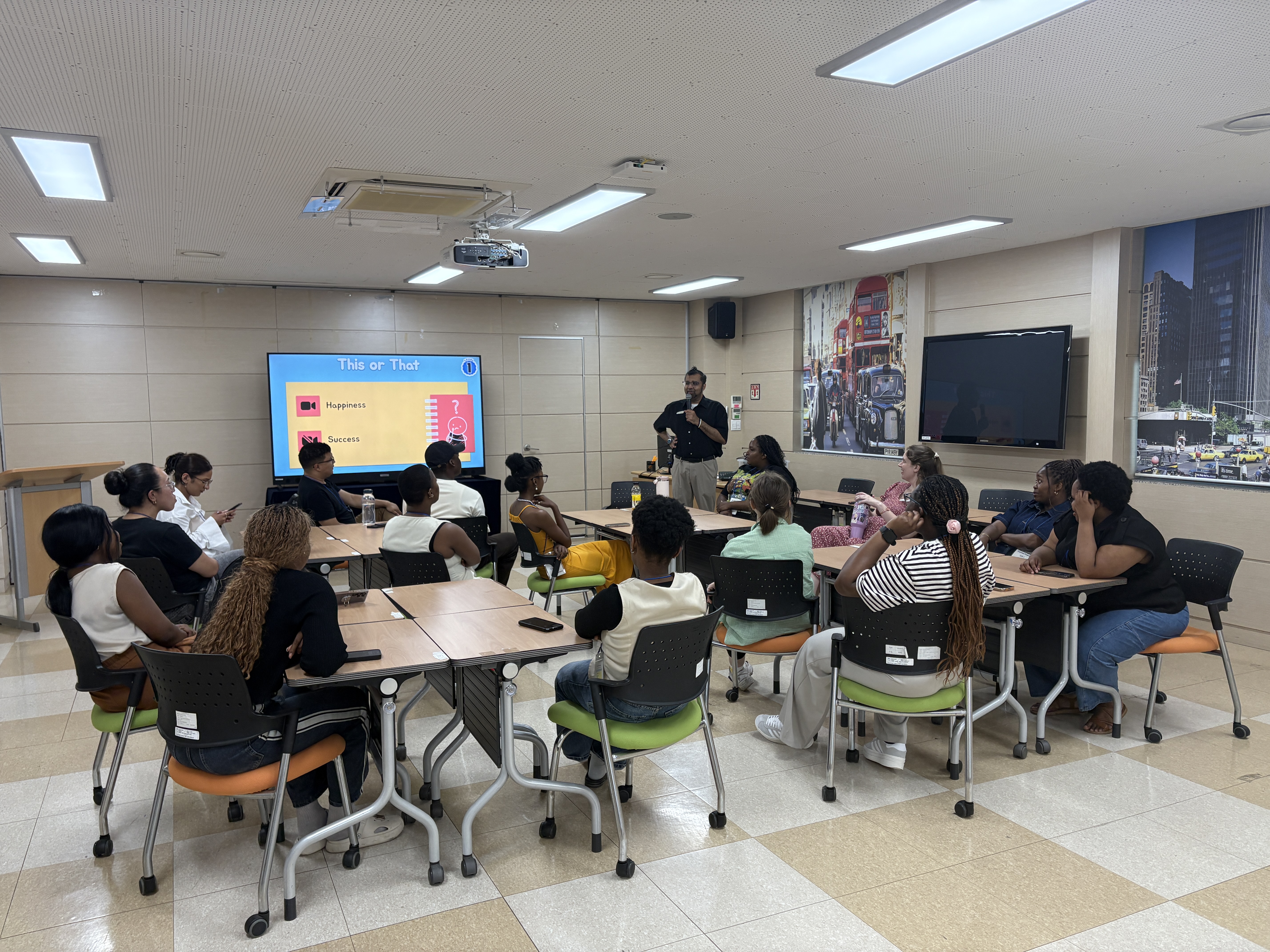 경기도교육청국제교육원, 원어민교사 연수 마무리  경기공유학교 기반 마련 기대4 이미지