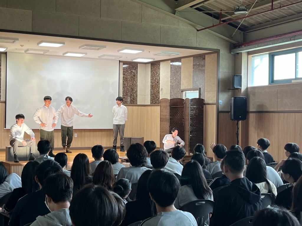 “연극으로 기억하는 나라사랑”  수원교육지원청, 찾아가는 호국보훈 역사 연극 운영2 이미지