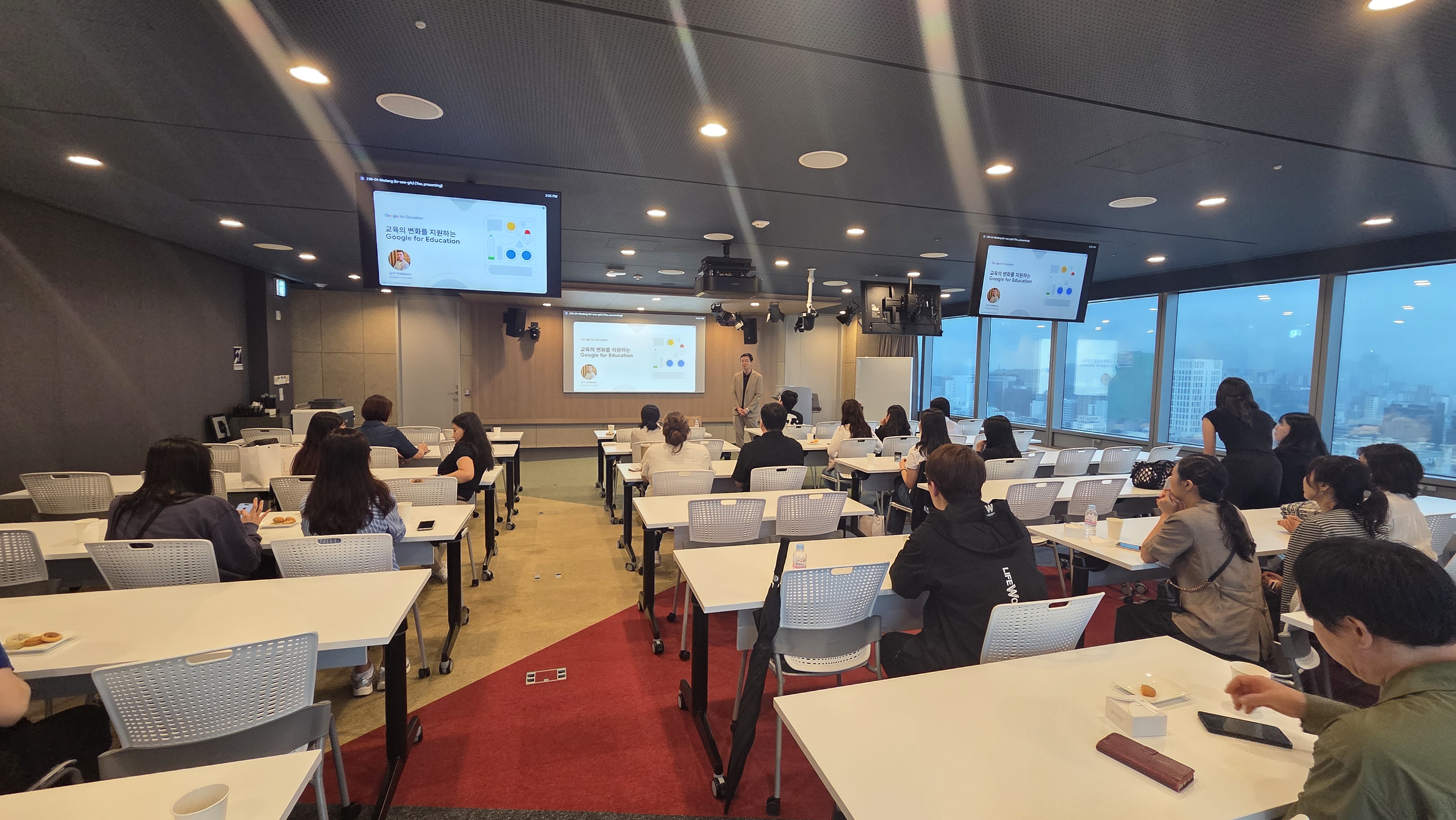 “미래교육을 선도할 교육혁신 리더 양성”   2025 의정부 디지털과학융합 교육혁신 리더십 직무연수 성료3 이미지