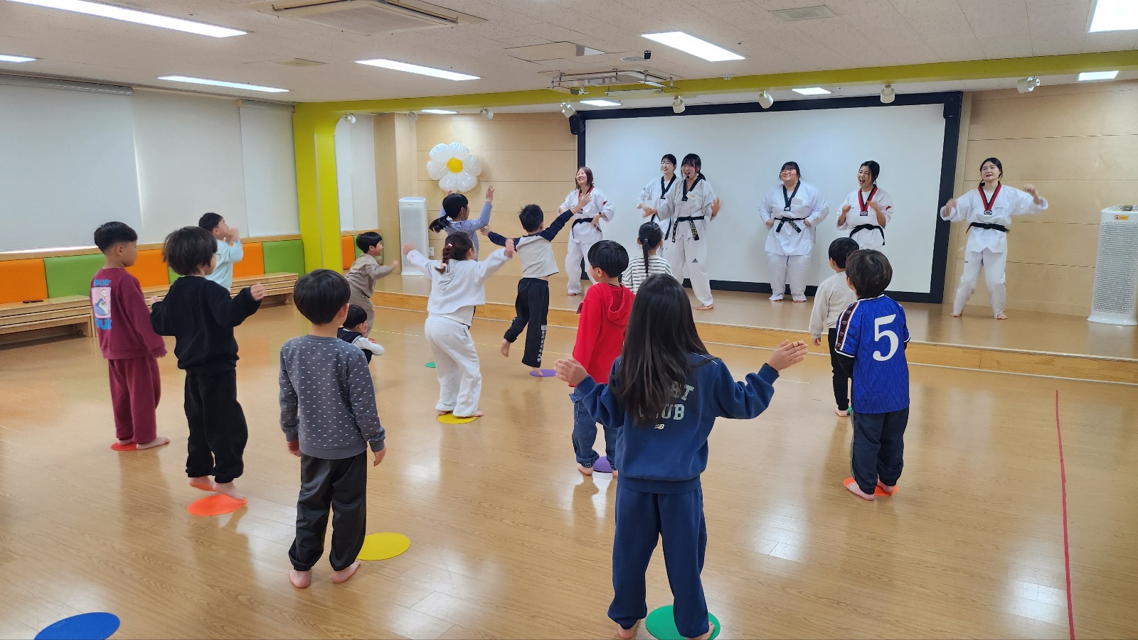 의정부 녹양유치원, 「디지털 연계놀이」로 미래형 문화예술교육 실현3 이미지