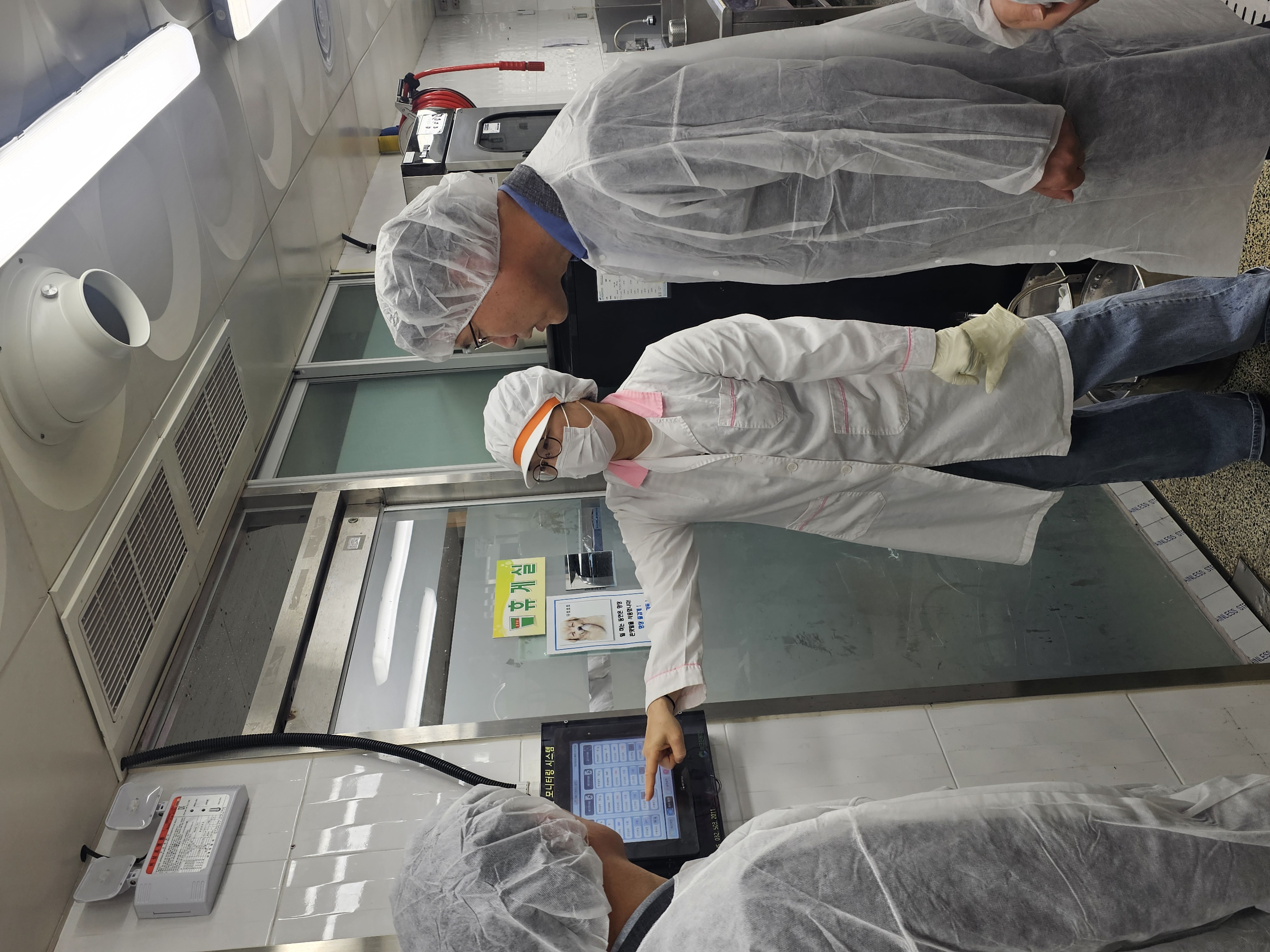 평택교육지원청, 학교급식 조리실 환기설비 개선 우수학교 현장 점검4 이미지