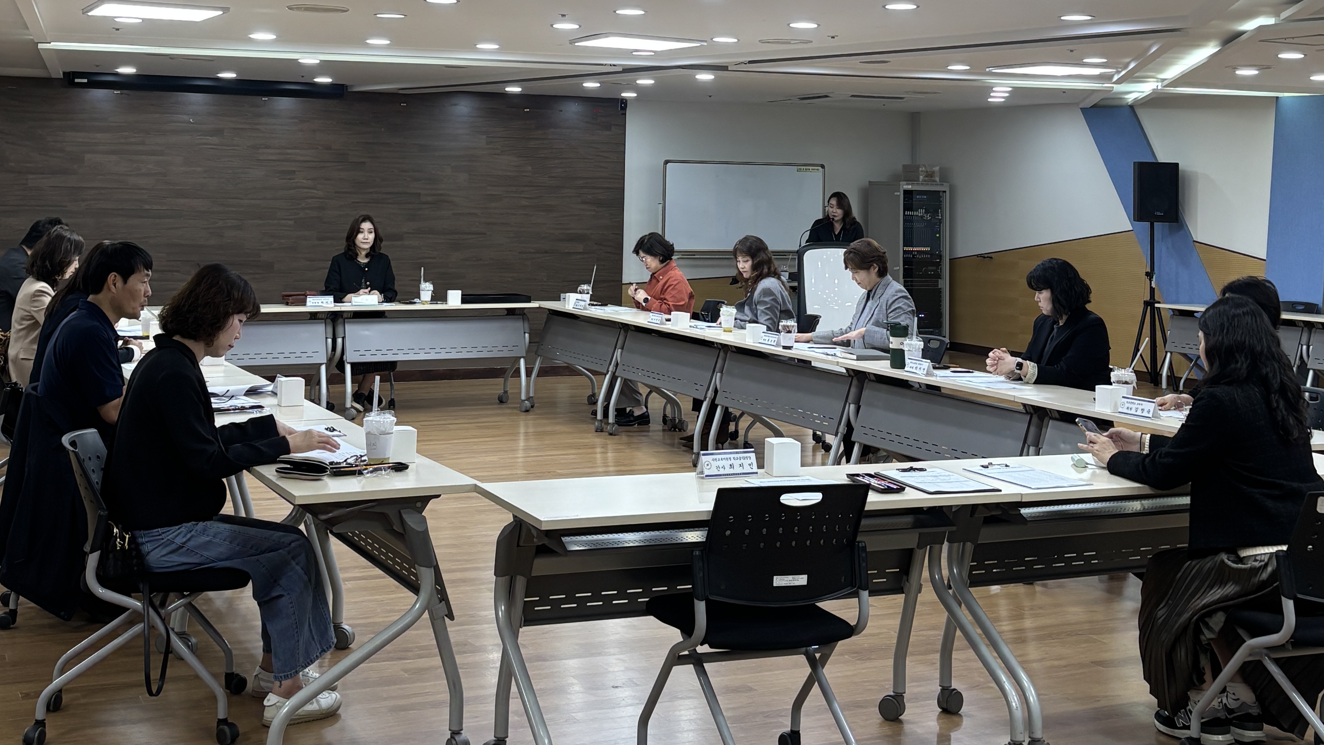 “학교급식실은 또 하나의 교실”  수원교육지원청, 급식실 환경개선 위한 협의회 개최3 이미지