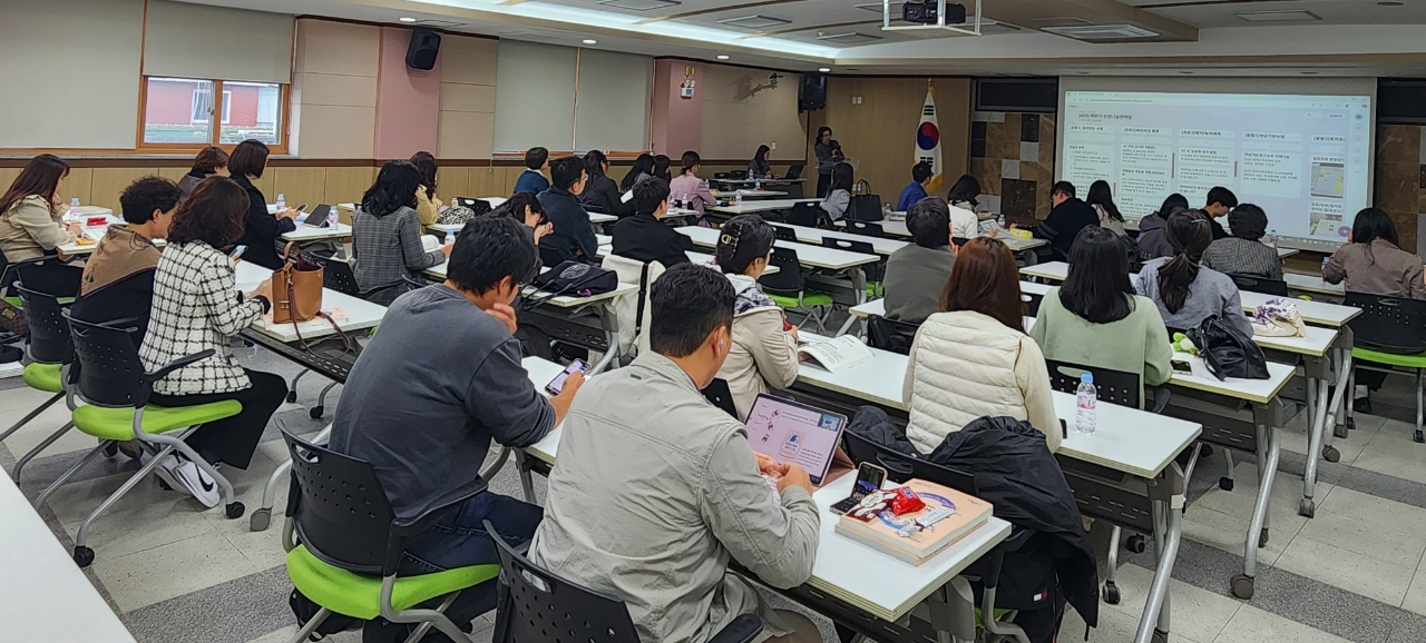 의정부교육지원청,  “질문하고 탐구하며 성장하다, 2025 의정부 수업나눔한마당 열려”3 이미지