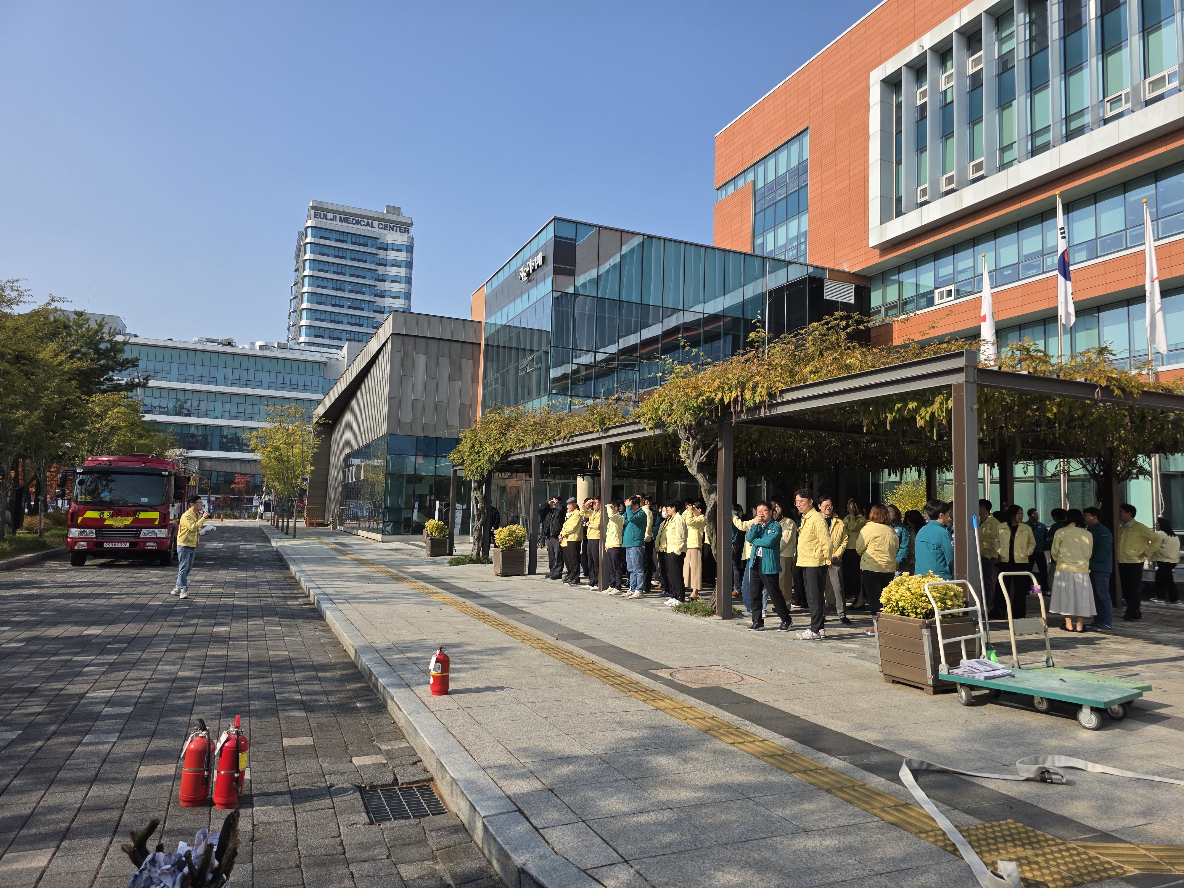 경기도교육청, 2025년 합동 소방훈련으로 북부청사 화재 초기대응 능력 강화5 이미지