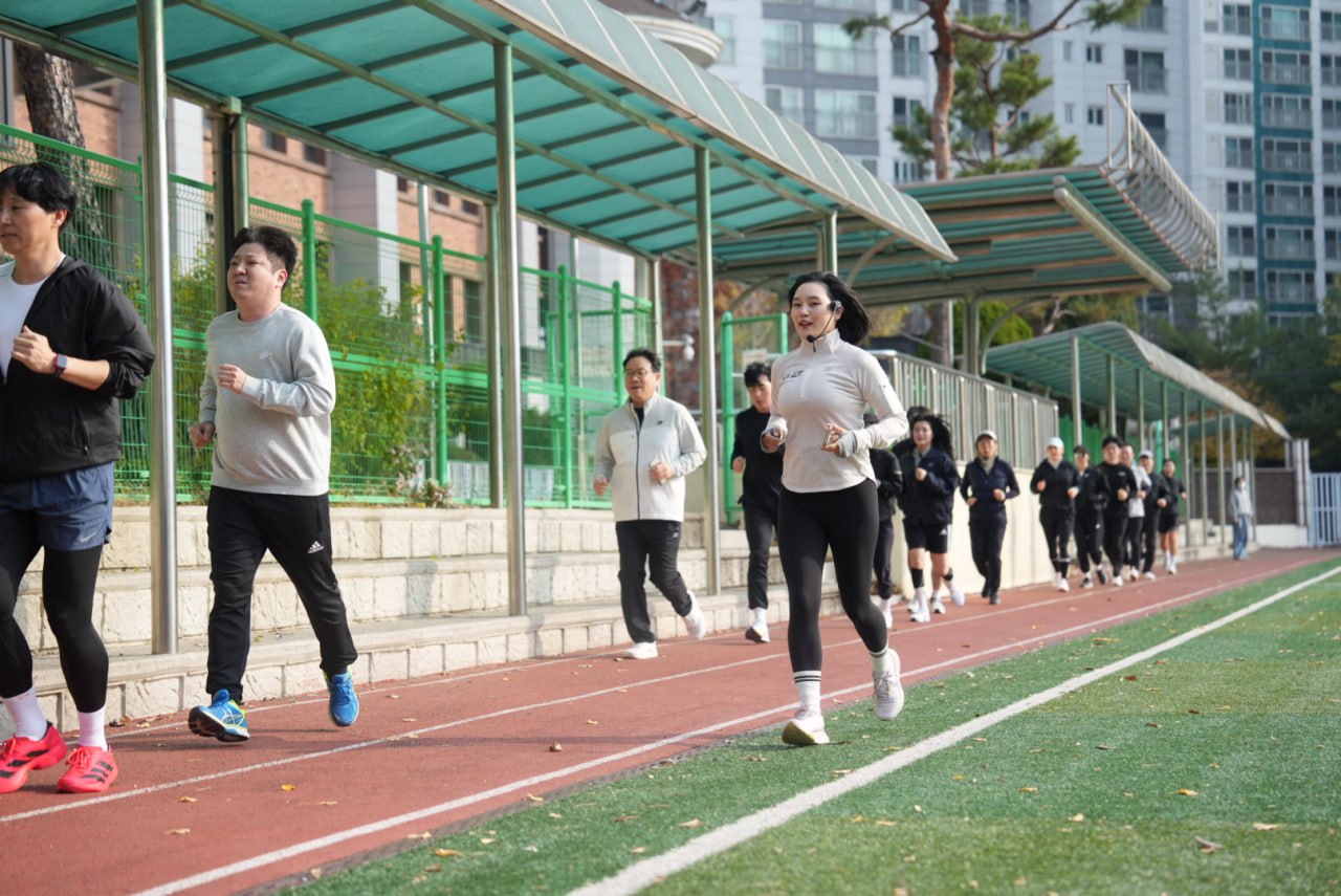 ‘러닝 전도사’와 함께 하는 경기도 학교시설 이용수칙 안내 캠페인 전개9 이미지