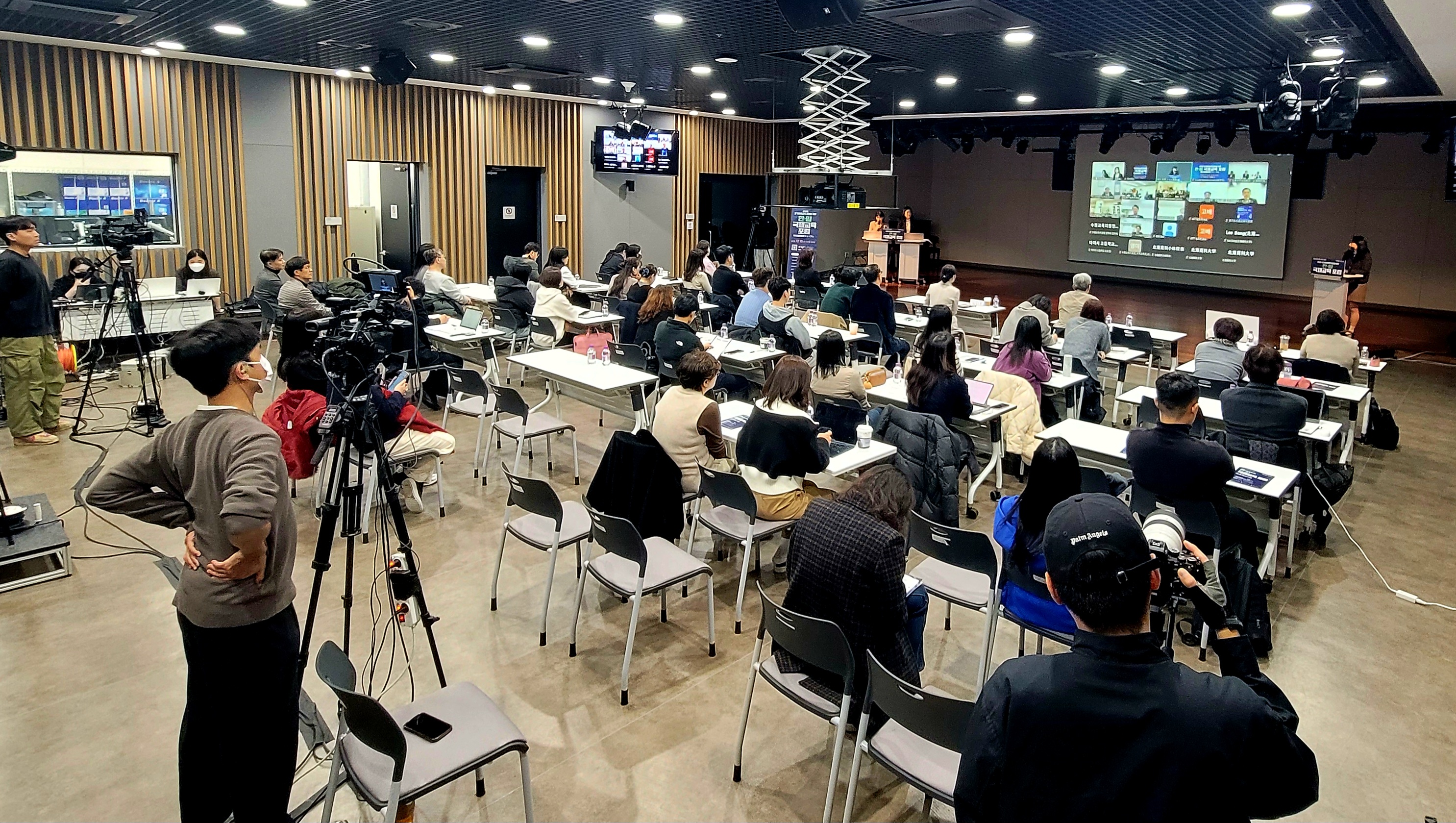 수원교육지원청, 한·일 국제교육 포럼 개최… G-에듀케이션 확산 이끌어2 이미지