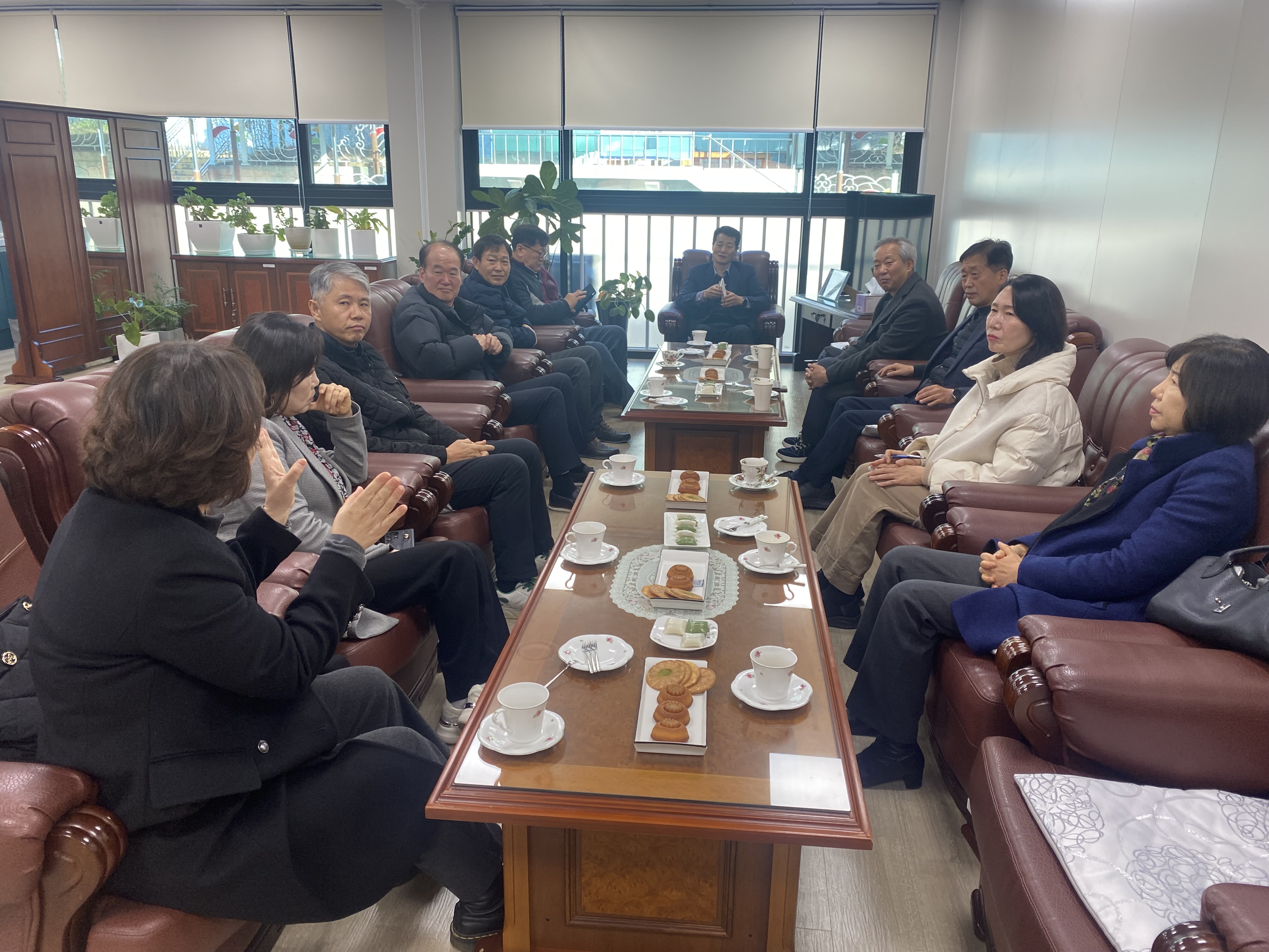 동두천양주교육지원청, 교육장-학교 관리자  소통 강화를 위한 지구장학협의회 정담회 운영2 이미지