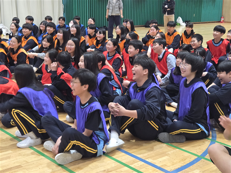 “함께 뛰며 꿈을 디자인하다” 포승중학교 2026 신학년 적응프로그램 ‘진로의 날’ 개최4 이미지