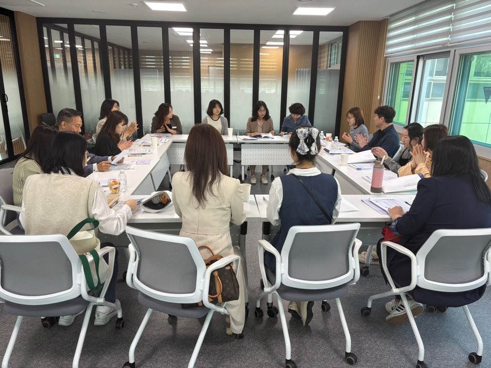 군포의왕교육지원청, ‘공유학교 지원단’ 전문성 강화로 지역교육 혁신 이끈다3 이미지