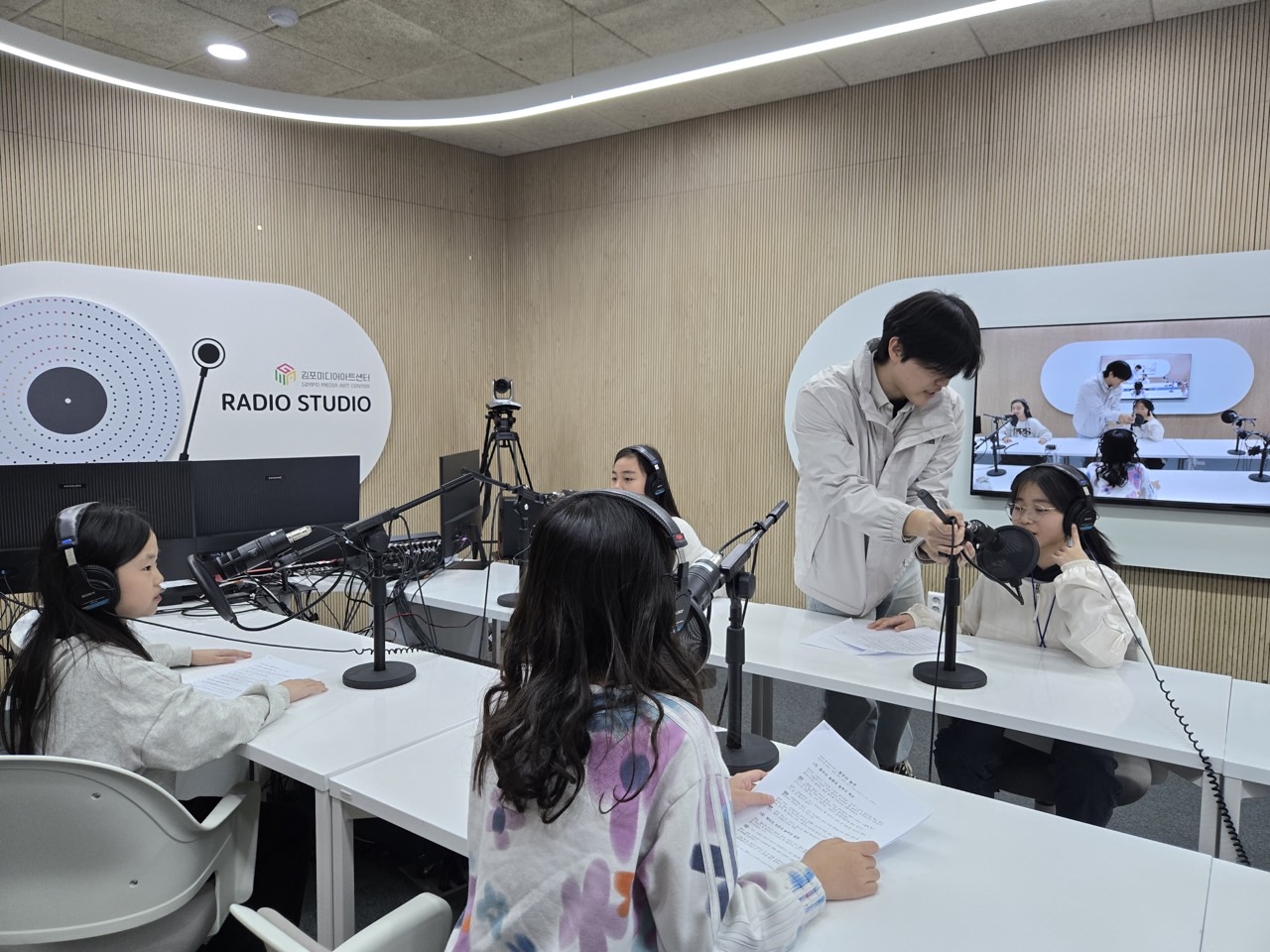 “내 목소리로 만드는 이야기”... 김포교육지원청, ‘라디오 웹드라마 공유학교’ 운영2 이미지