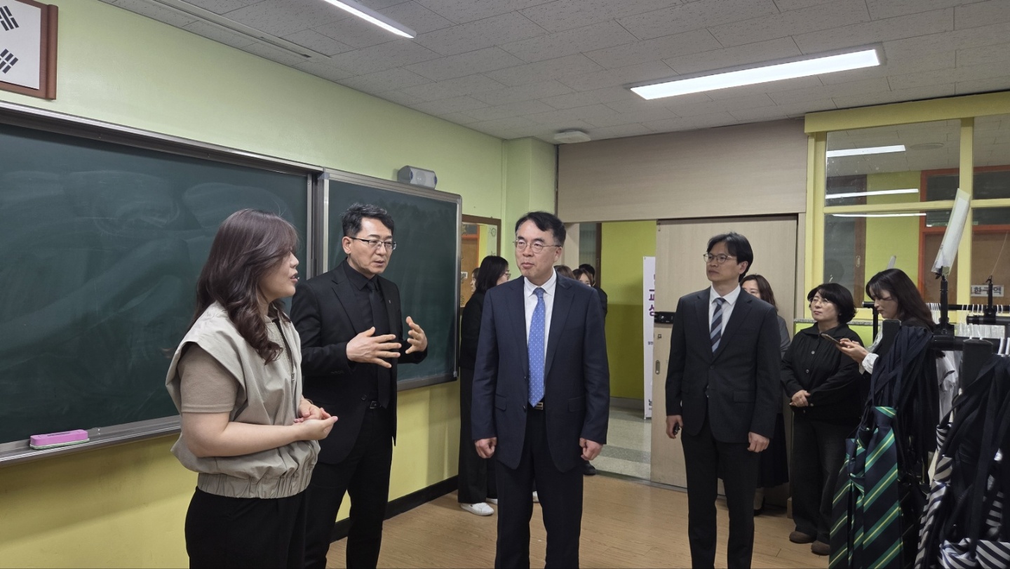경기도구리남양주교육지원청, ‘호평·평내 권역 교복은행 상설매장’ 개소3 이미지