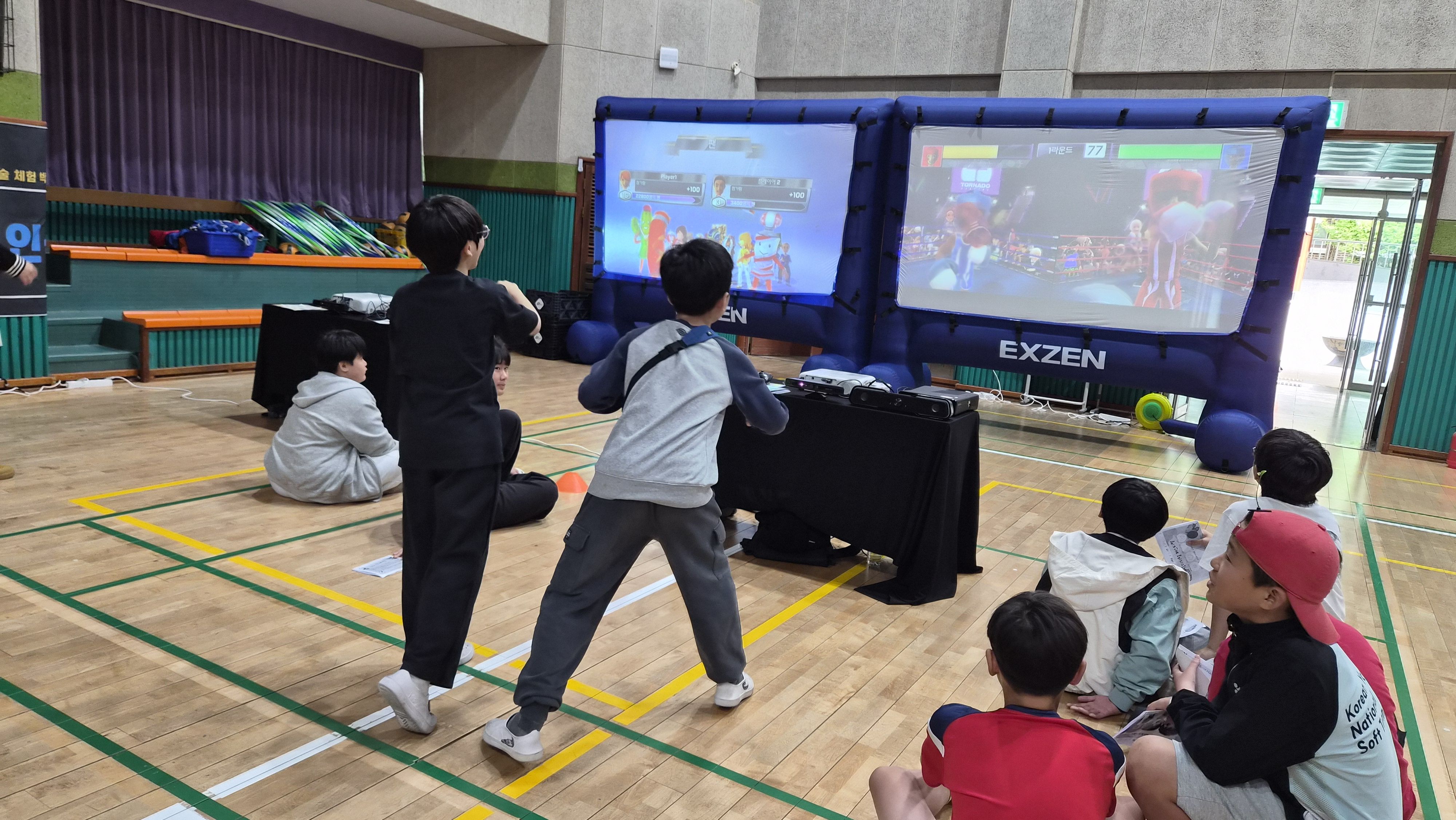 로봇 축구부터 비행 시뮬레이션까지!   양평동초 AI 페스티벌 열기 가득4 이미지