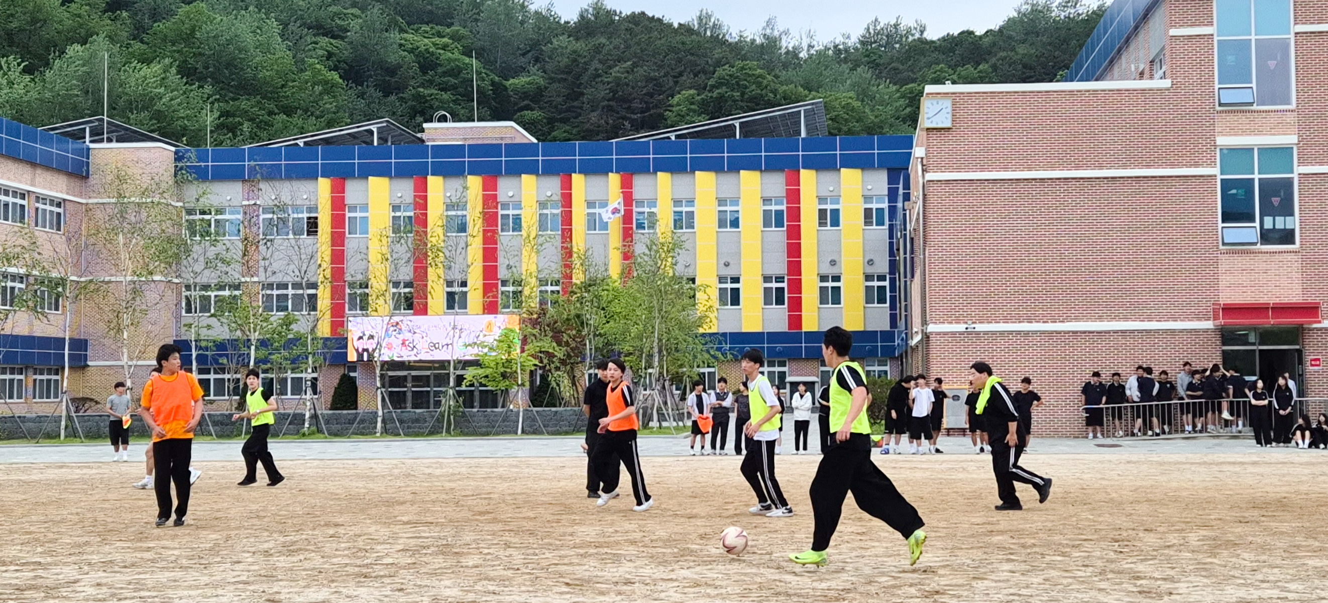  조종고, "학생주도 학교체육 일상화" 교내 점심시간 스포츠클럽 대항전 성황리 마무리2 이미지