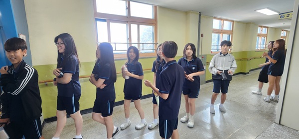 이천 설봉중, 교육복지실 세계 리필의 날 기념 「리필 챌린지」행사 운영3 이미지