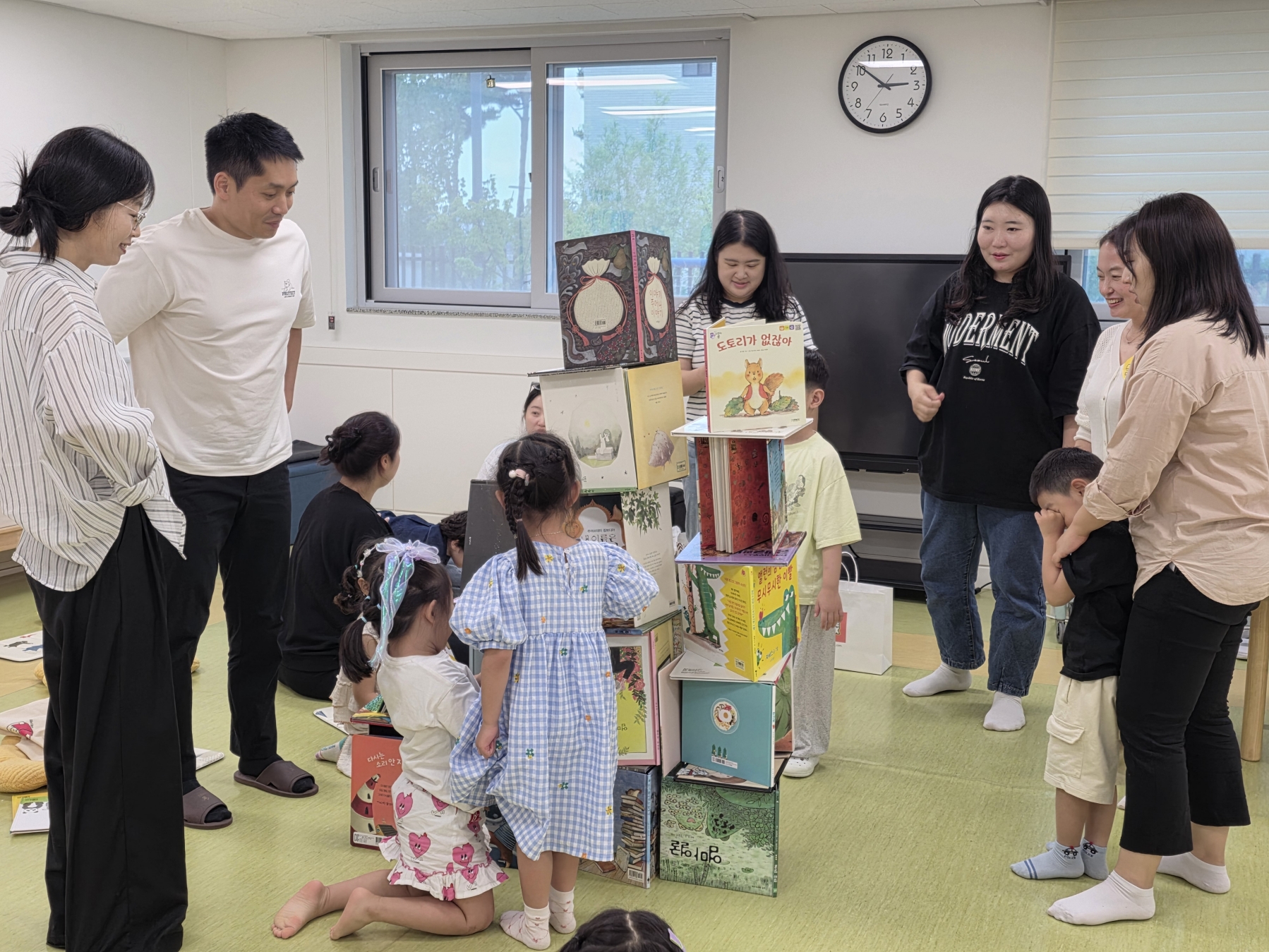 새말유치원, 그림책 작가와 함께 하는 두번째‘소통과 나눔의 그림책 이음놀이 교실Ⅱ(학부모, 유아 대상)’ 운영 ​5 이미지
