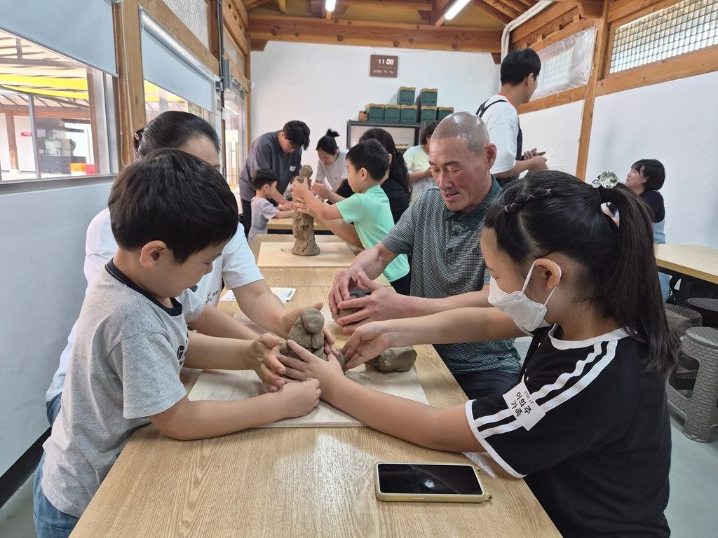 경기도교육청북부유아체험교육원, ‘흙이랑 꼼지락, 가족 놀이체험’ 운영3 이미지