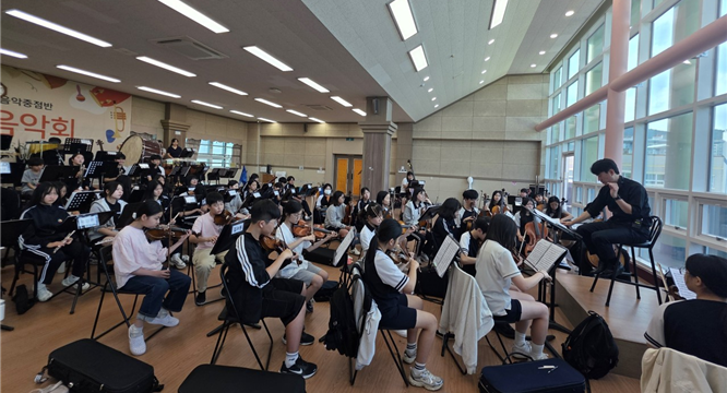학생이 주도하고, 학교 간 협력으로 확장하는 ‘RAS 경기 예술교육’, 지역 예술을 잇다! ​4 이미지