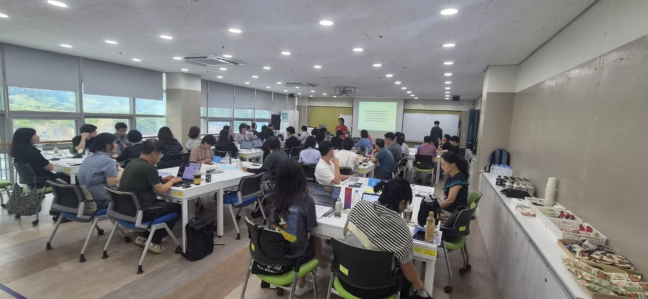 경기 직업교육, 인공지능(AI) 대전환 시동! 지식 전달 교사에서 인공지능(AI) 학습 설계자로… ​3 이미지