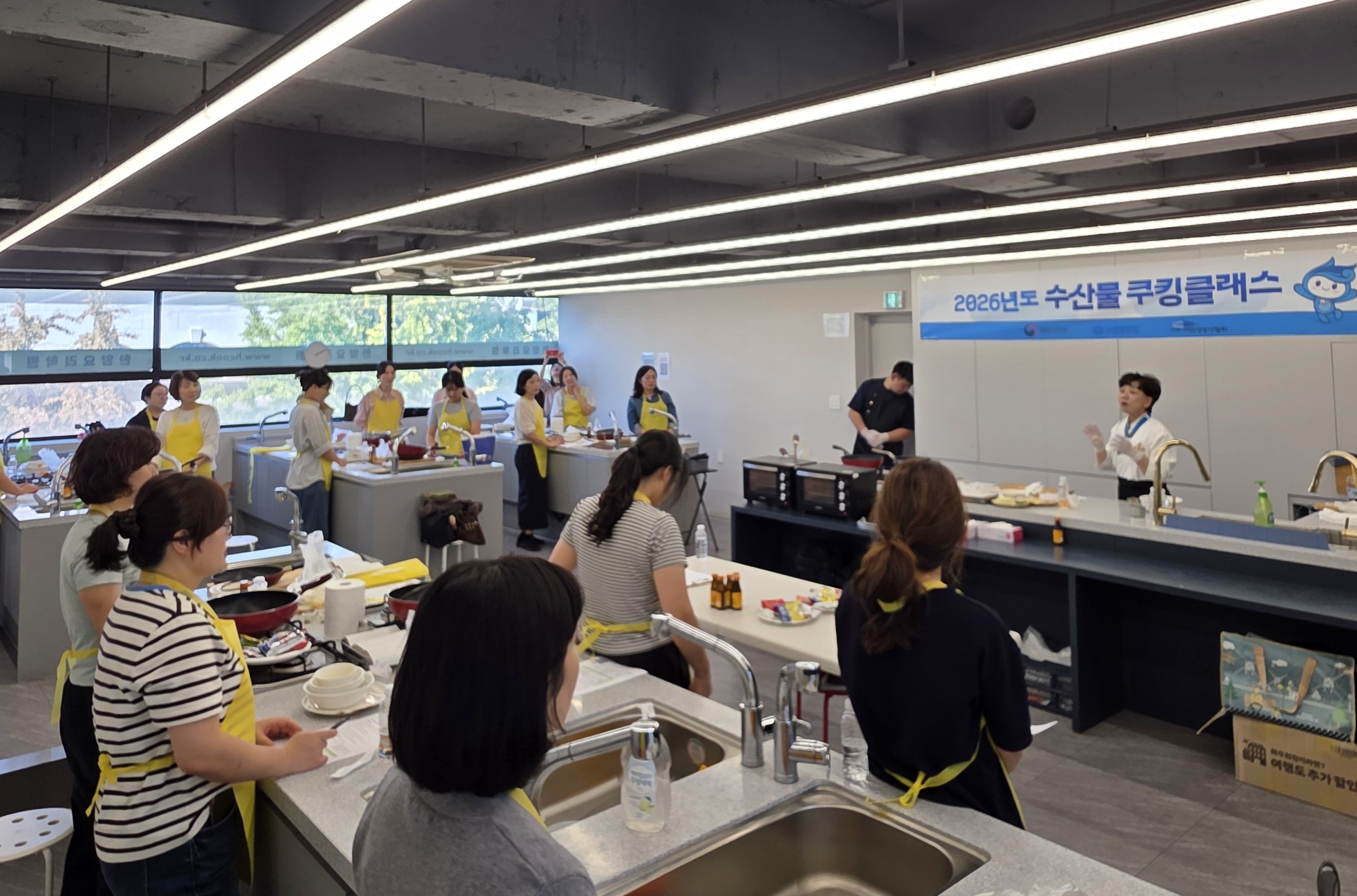 수원교육지원청, ‘수산물 쿠킹클래스’ 추진…학생 입맛 맞춘 급식으로 편식 개선2 이미지