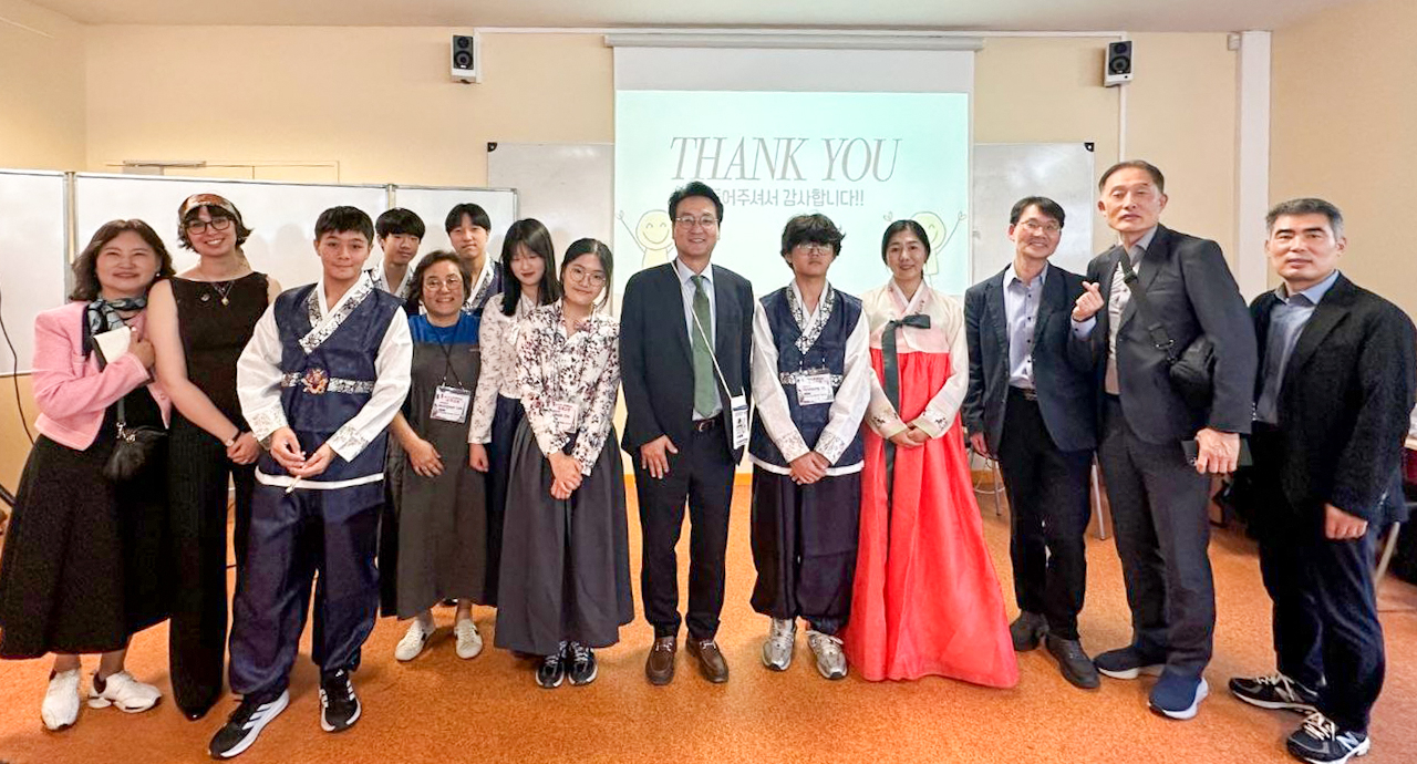 안민석 교육감, OECD 방문...‘폰프리 스쿨·RAS 경기 문예체 교육·벽깨기’ 국제사회에 알렸다 ​3 이미지