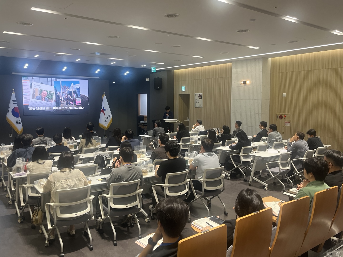 경기도교육청, 한정면허 안심에듀버스 경기 전역 확대를 위한 벽깨기 추진3 이미지