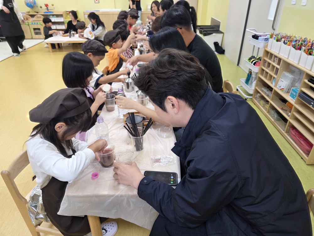 율포숲유치원, 함께 뛰고 탐구하며 꿈을 키우는 학부모 참여수업4 이미지