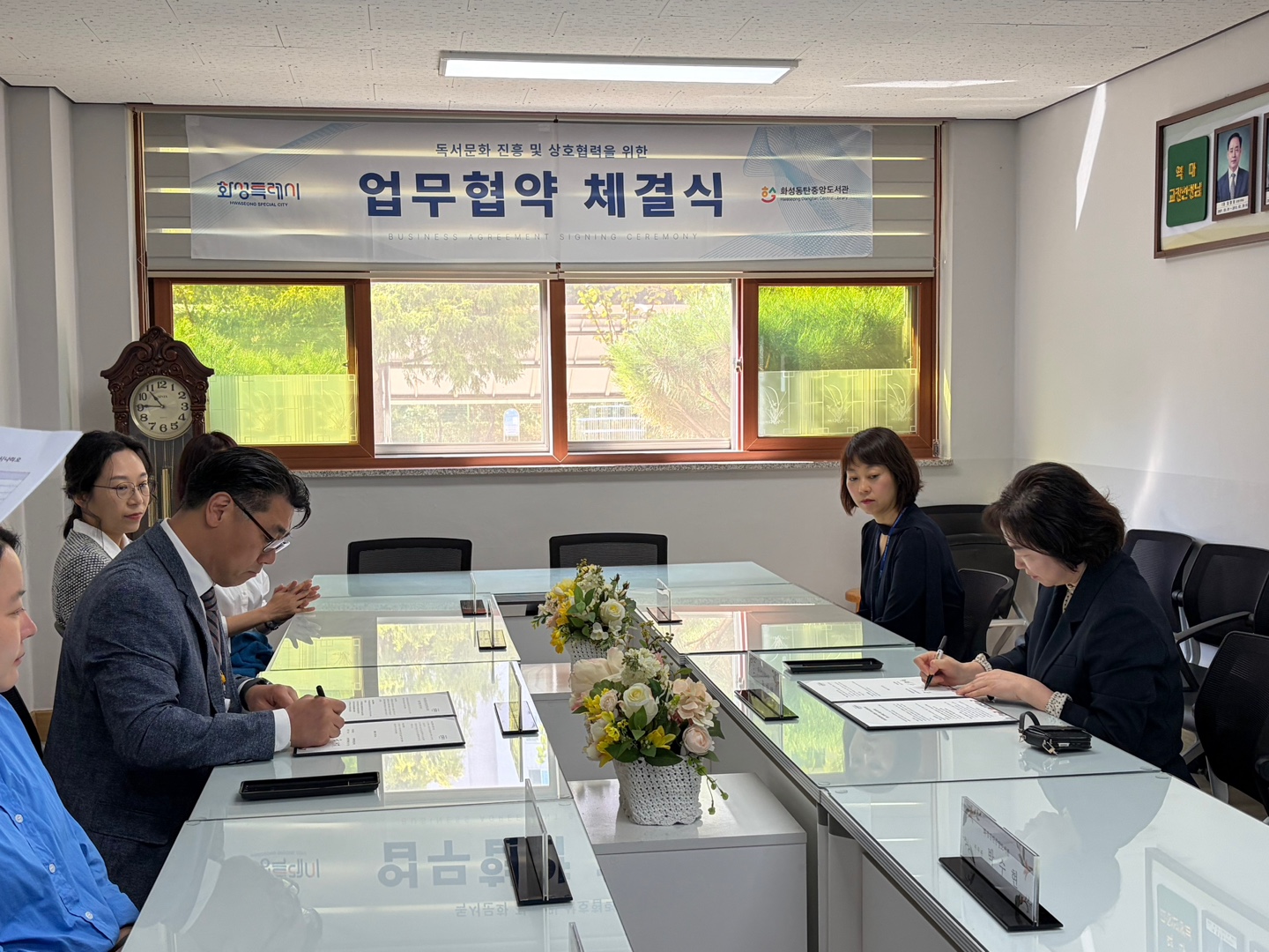석우초, 화성동탄중앙도서관과 손잡고 ‘학교 밖 독서’까지 넓힌다2 이미지