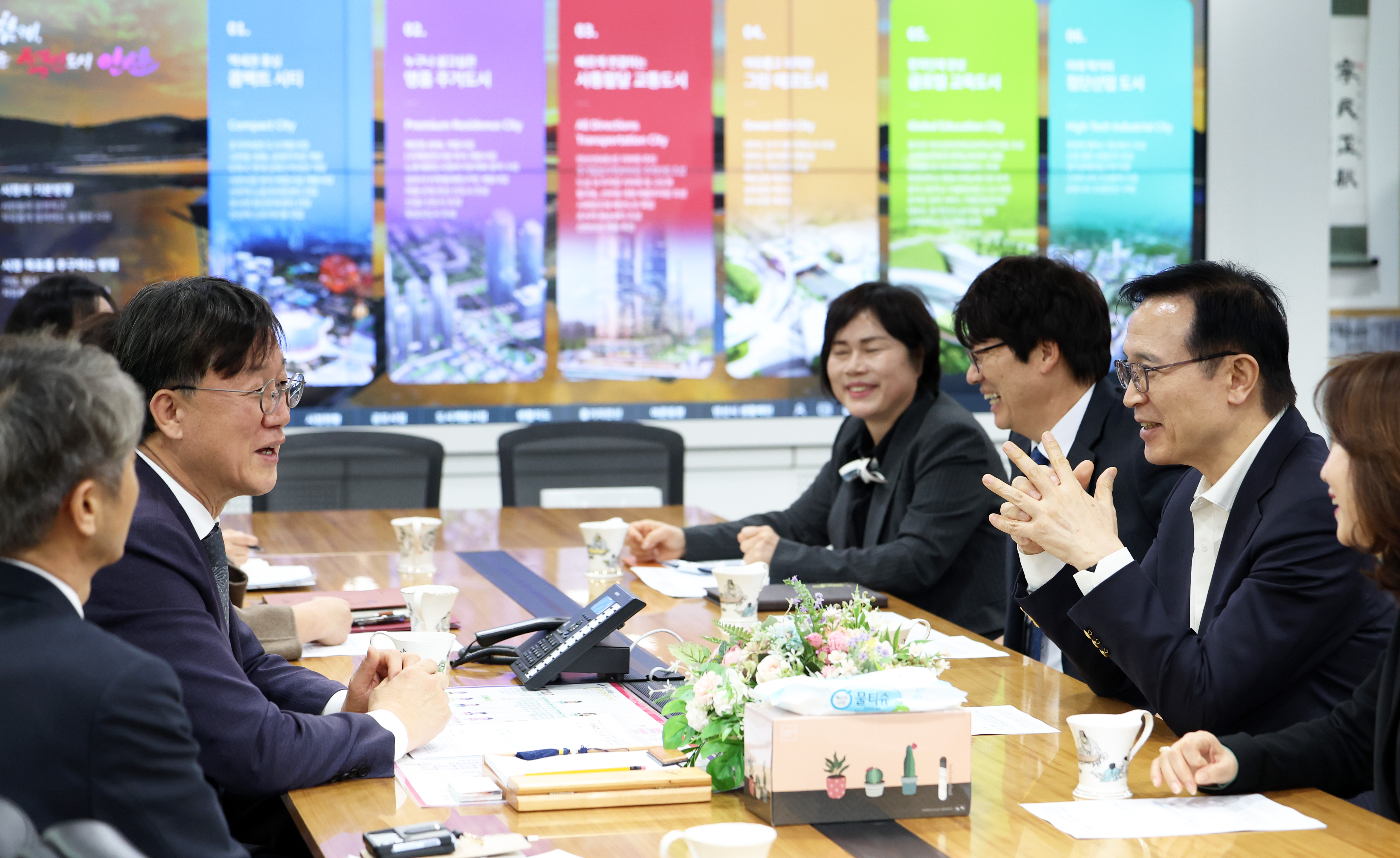 2025년 기초지자체 교육협력에 따른 경기도교육감 기관표창 및 감사패 전달식4 이미지
