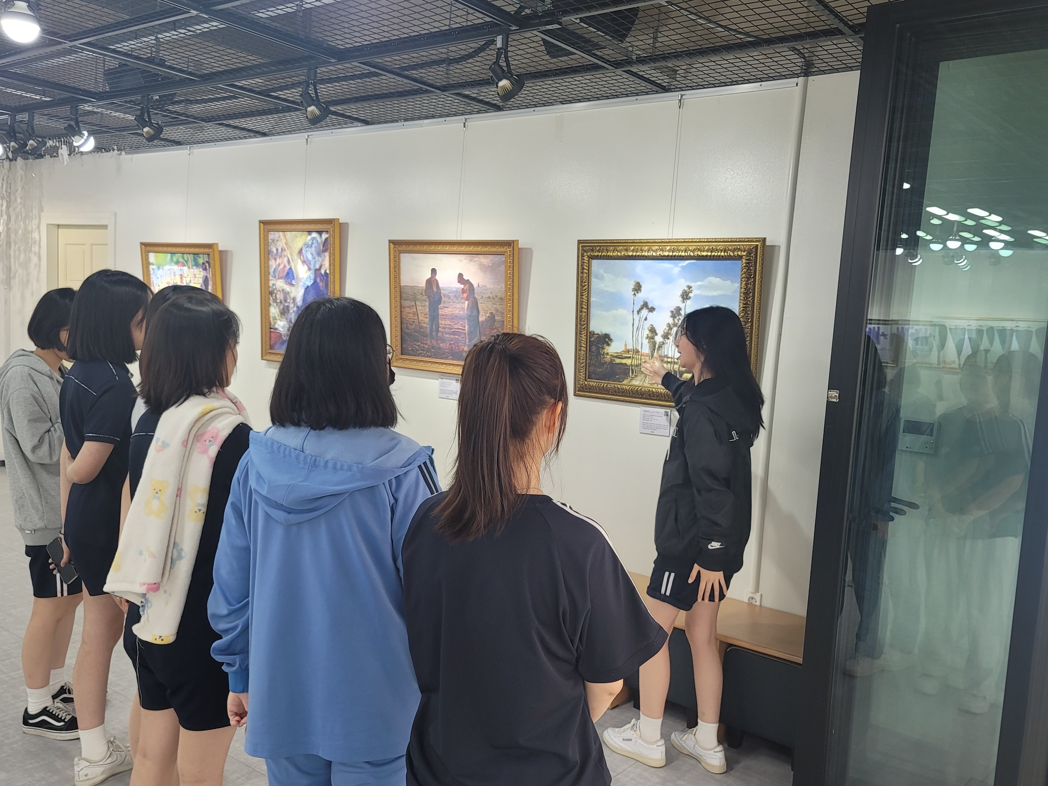 의정부부용고등학교, '동·서양 명화전시회' 개최2 이미지