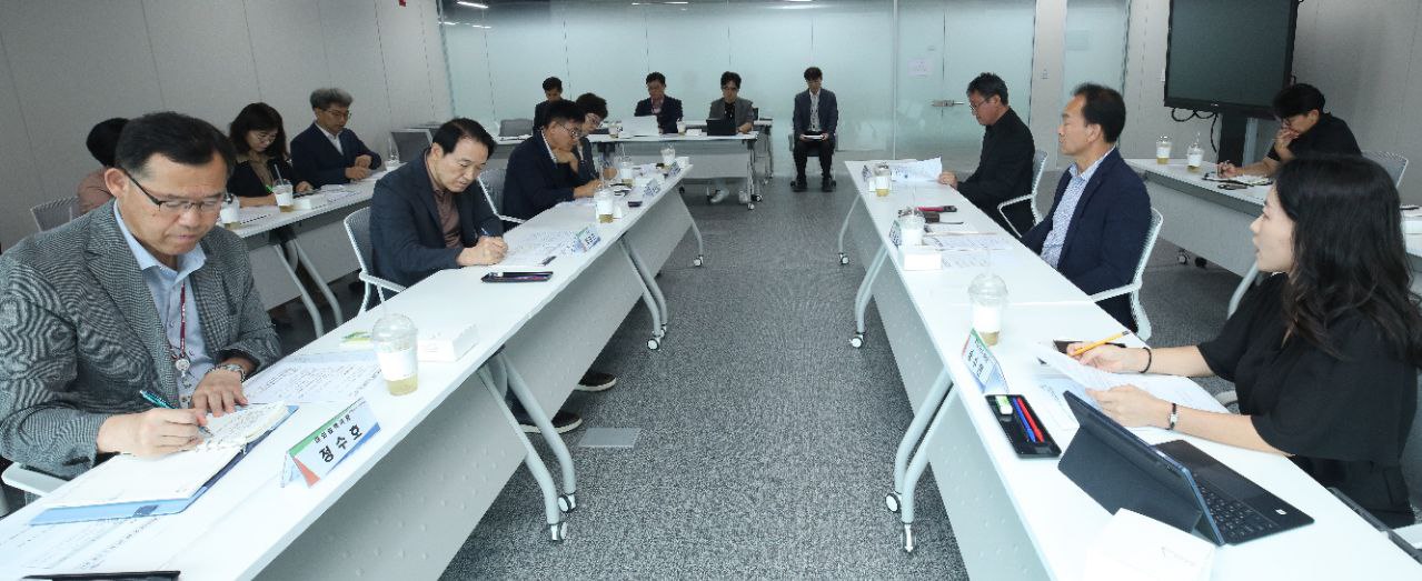 임태희 교육감 '교육청이 선생님의 보호자 돼야' 교직 3단체와 교원의 교육활동 보호 대책 협의2 이미지