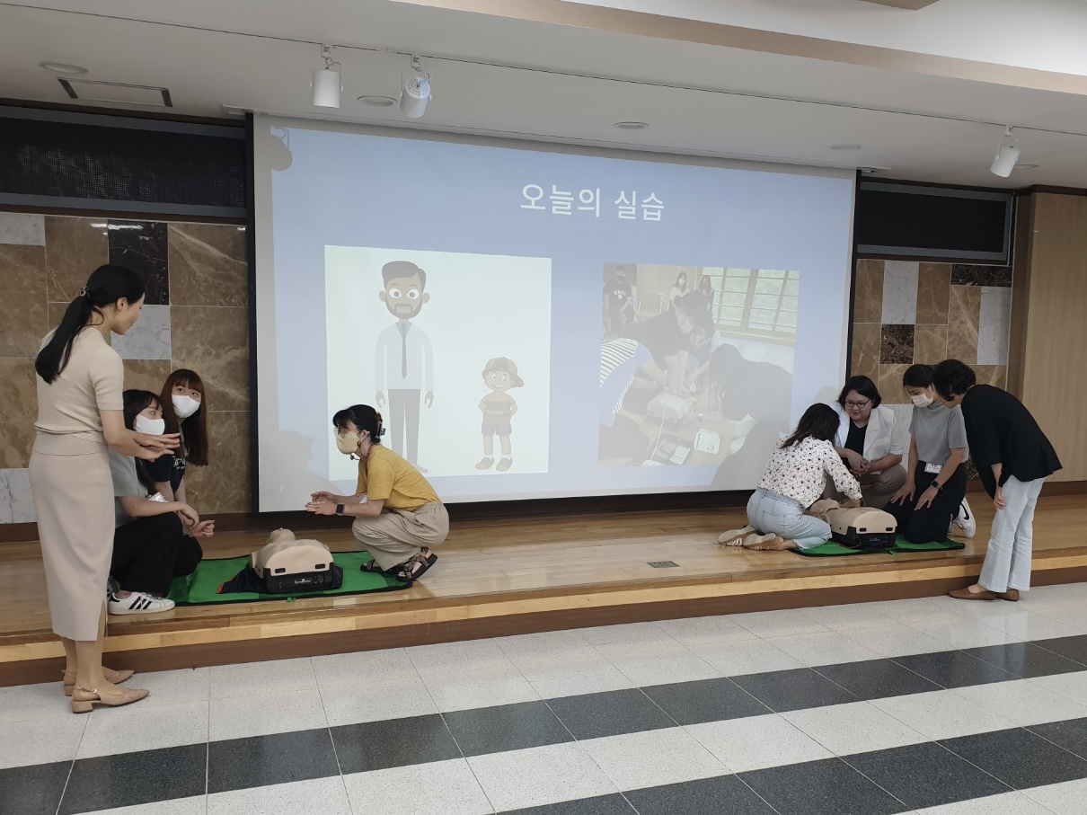 의정부교육지원청, 유치원 방과후과정 담당교원 응급처치, 심폐소생술 실습교육 개최1 이미지