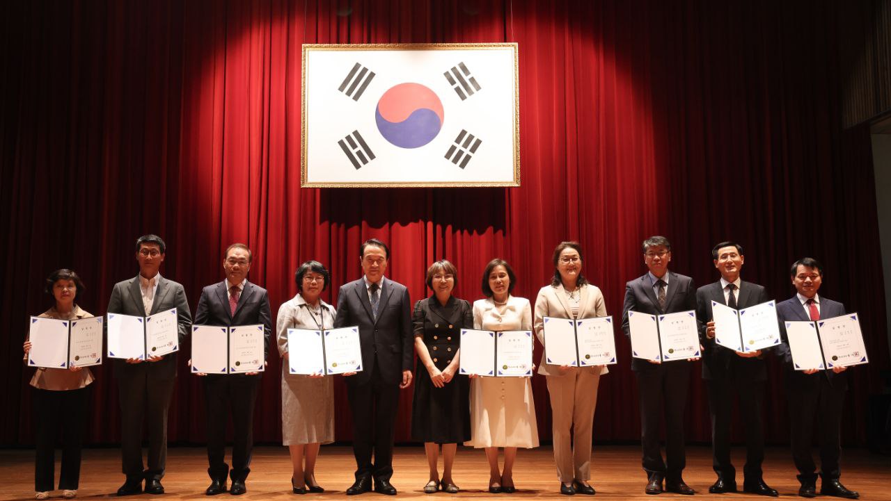 임태희 교육감 '경기교육 위해 우리 모두 한 가족이 되자'6 이미지
