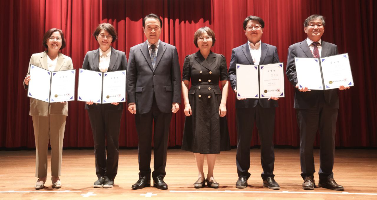 임태희 교육감 '경기교육 위해 우리 모두 한 가족이 되자'5 이미지