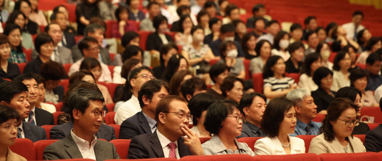 임태희 교육감 '경기교육 위해 우리 모두 한 가족이 되자'4 이미지