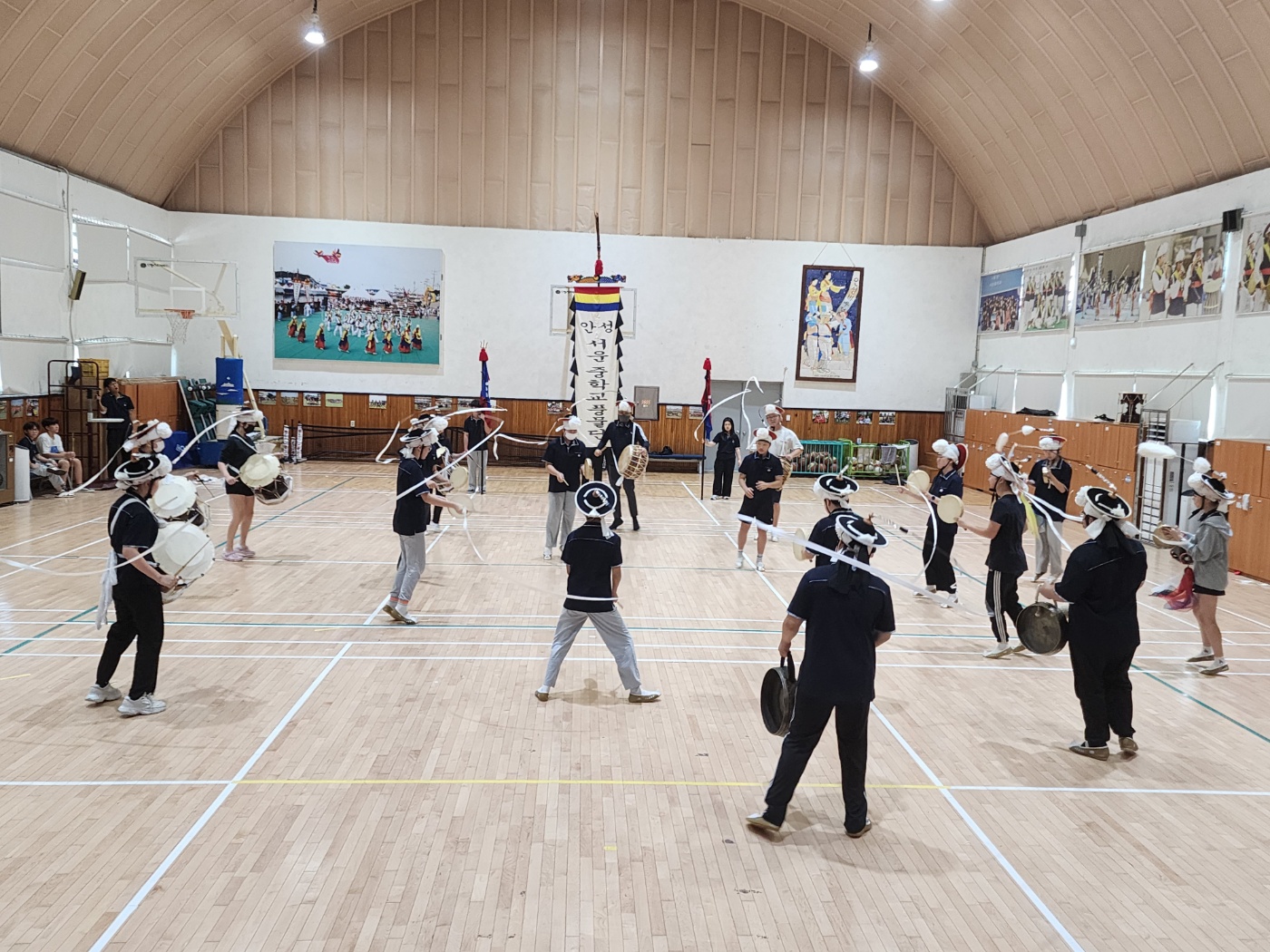 안성 서운중, 전통을 이어가는 남사당 예술교육3 이미지