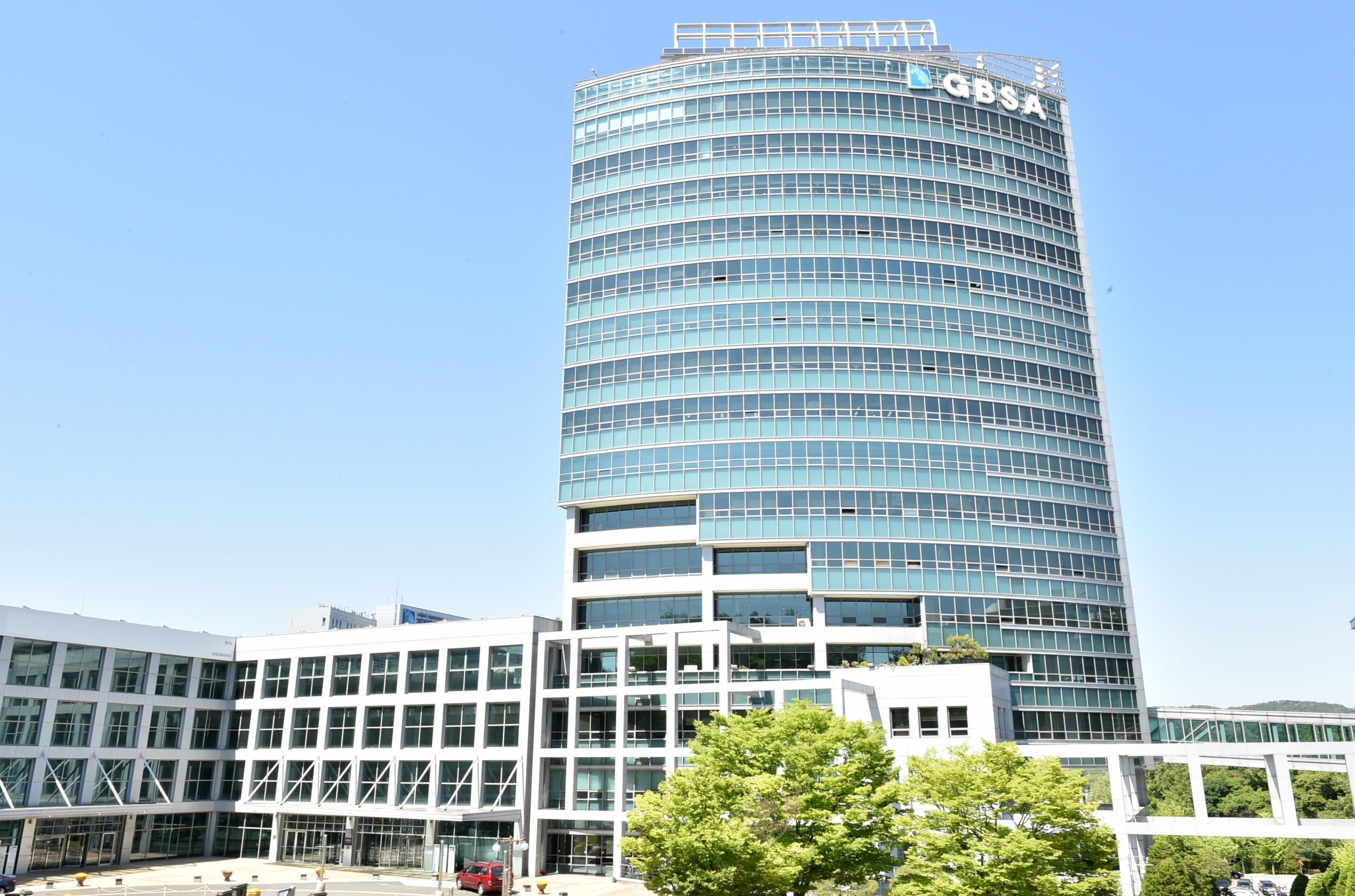 수원교육지원청, 지역교육협력 플랫폼(공유학교) 프로그램 '광교테크노밸리 첨단기술 탐험' 시범 운영2 이미지