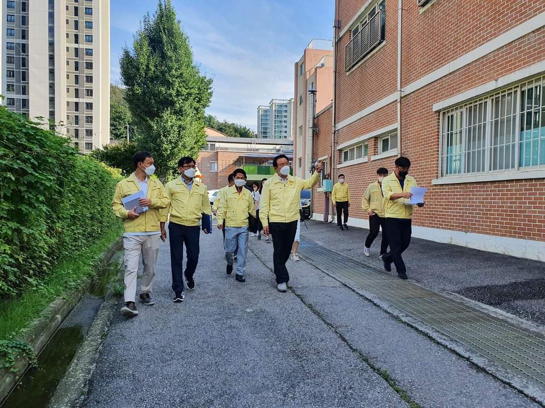 경기도교육청, 안전한 학교와 지역경제 활성화 두 마리 토끼 한번에 노린다2 이미지
