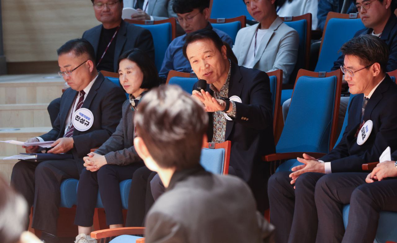 경기도교육청, 9급 목소리에 귀 기울인다 통통 튀는 공무원들과 소통의 자리 마련3 이미지